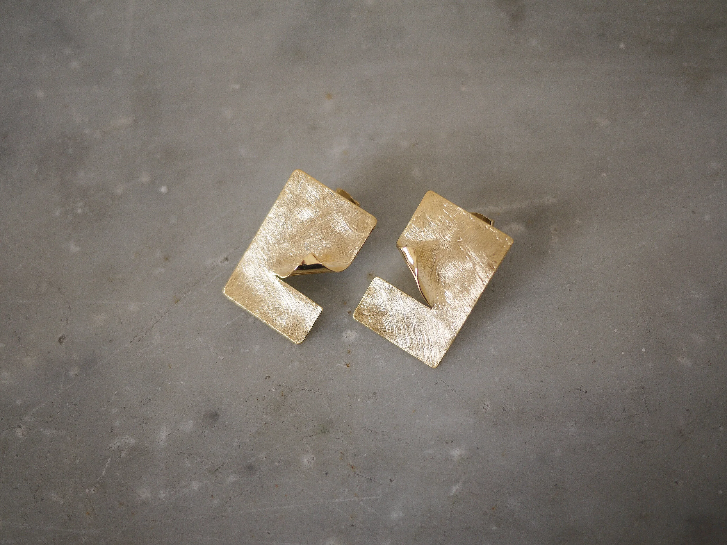 165FE4C6-2272-4EF4-877A-77D6835BD682