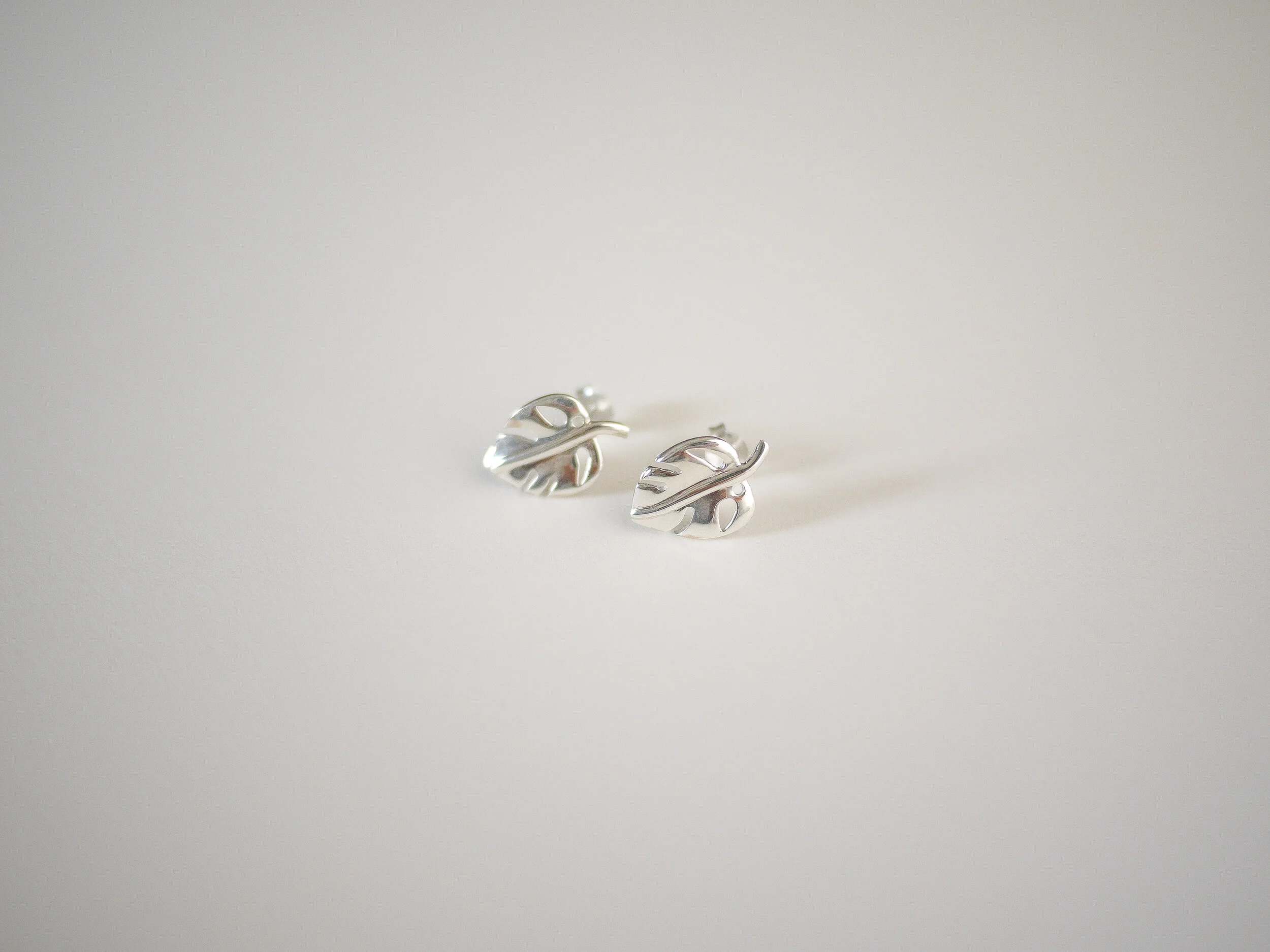 3F406A9F-4C60-4548-8DE2-E0208699B22D