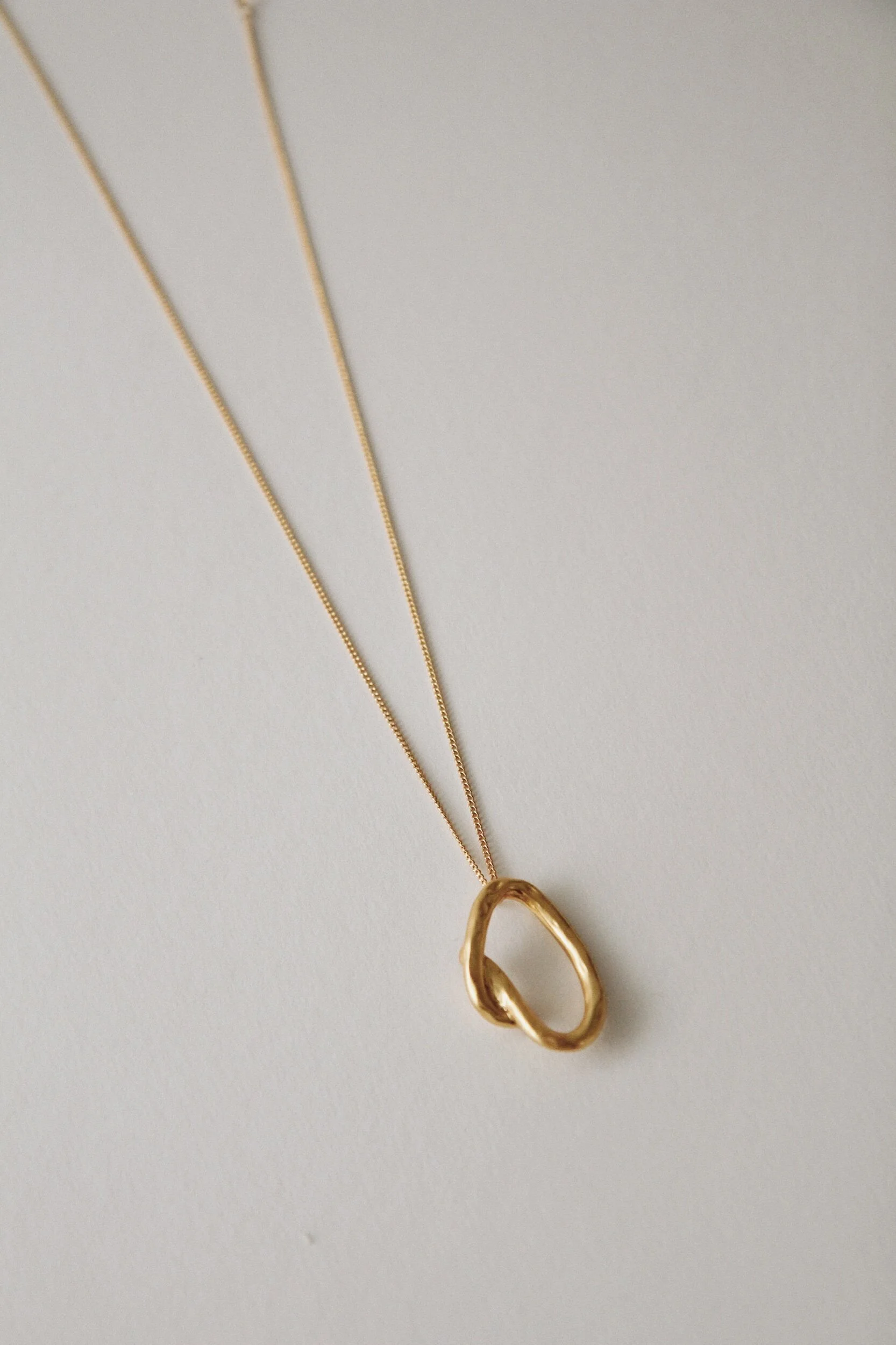 29C5E749-4E07-4C78-B1B0-13250C40B102