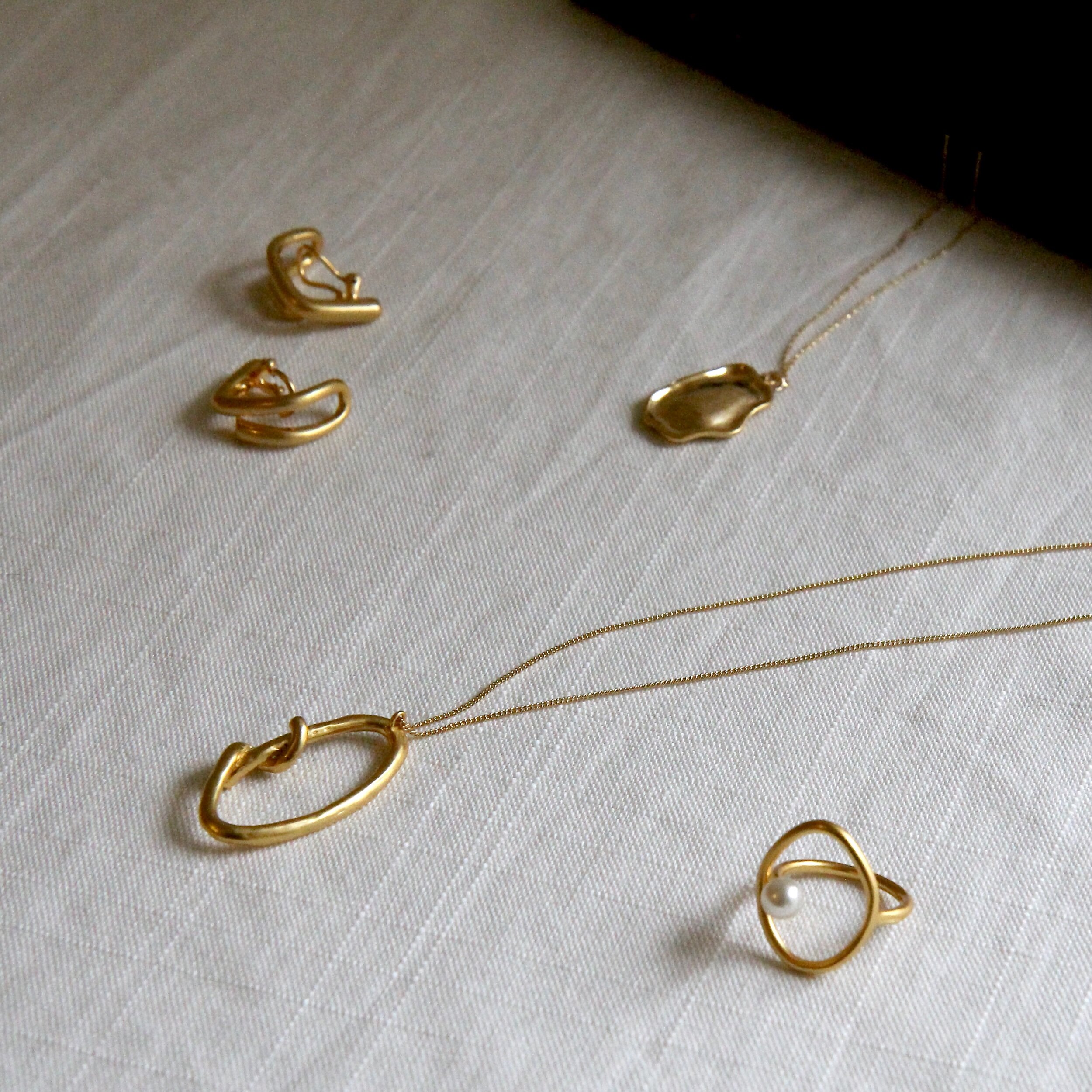 C280C577-D2C6-4050-B249-09643658DB2E