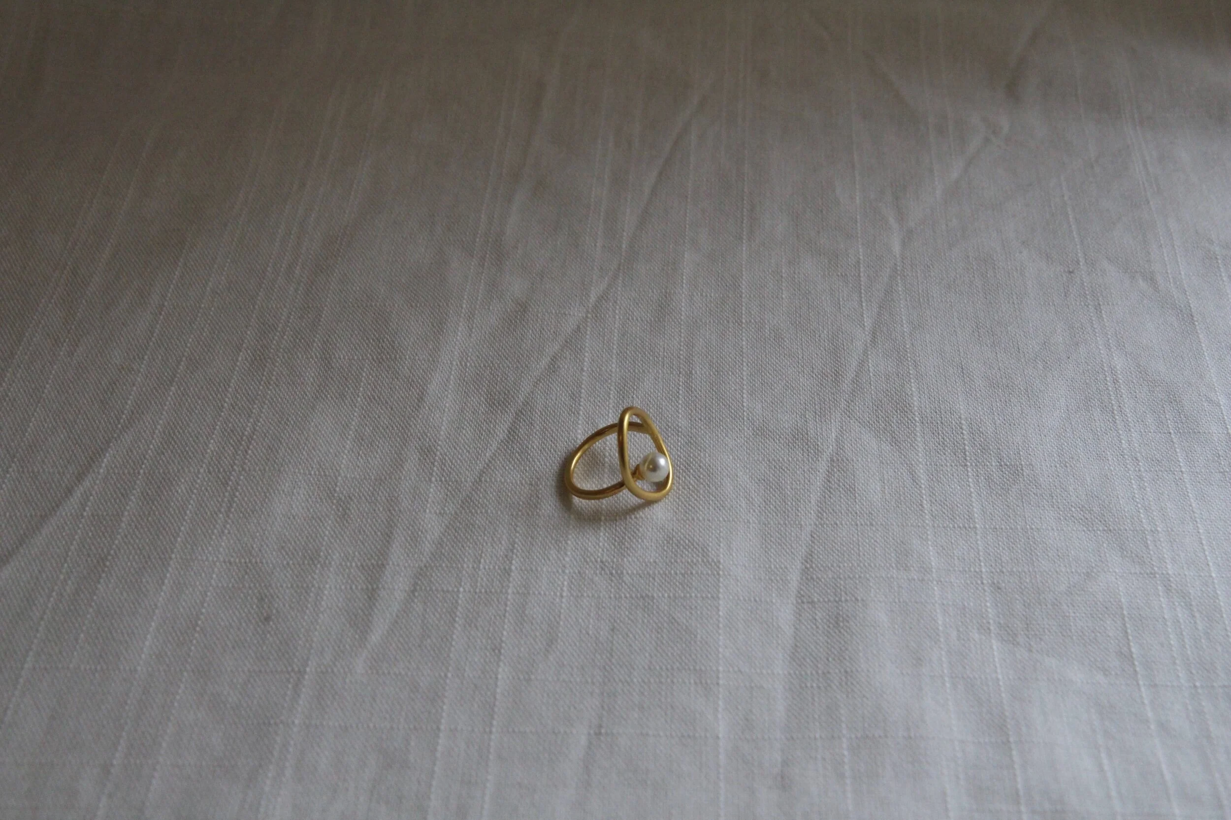 3F66824F-125B-4BE6-9D85-9D829F93D807