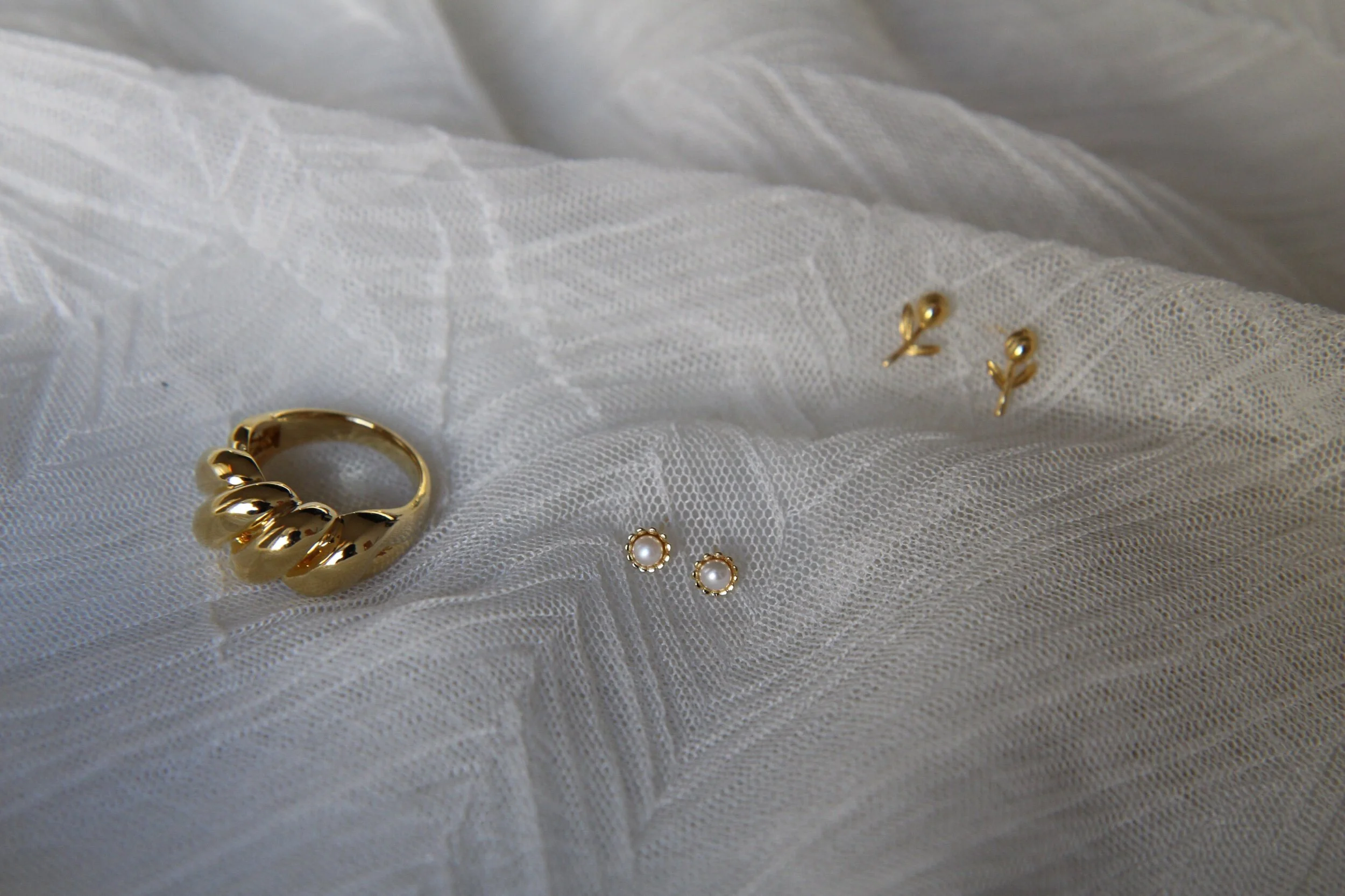 F4F10D37-2ECE-42E9-AA48-51DB38BACEB1