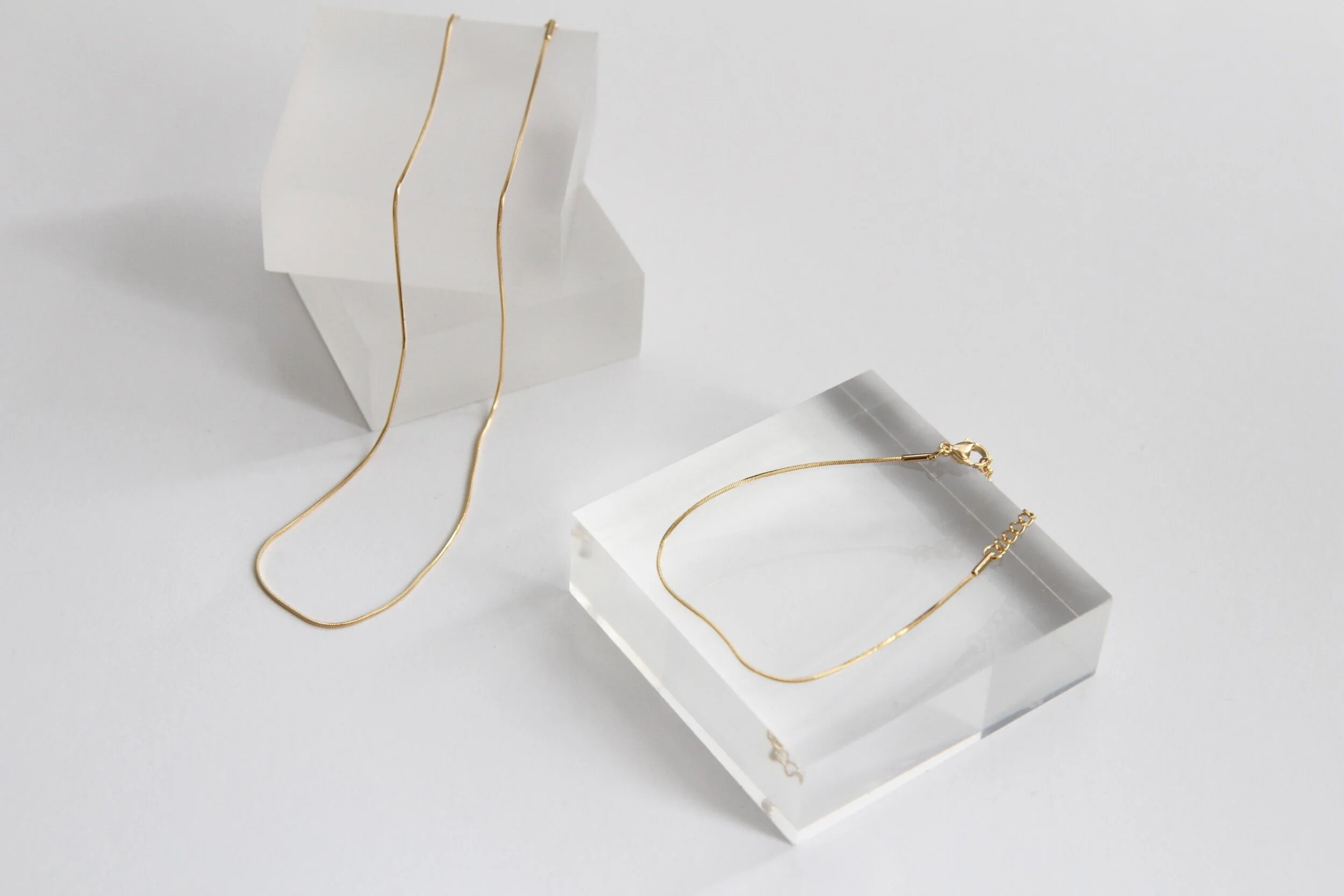 B2767B5F-34BC-4892-8FDF-657C74B0C52B