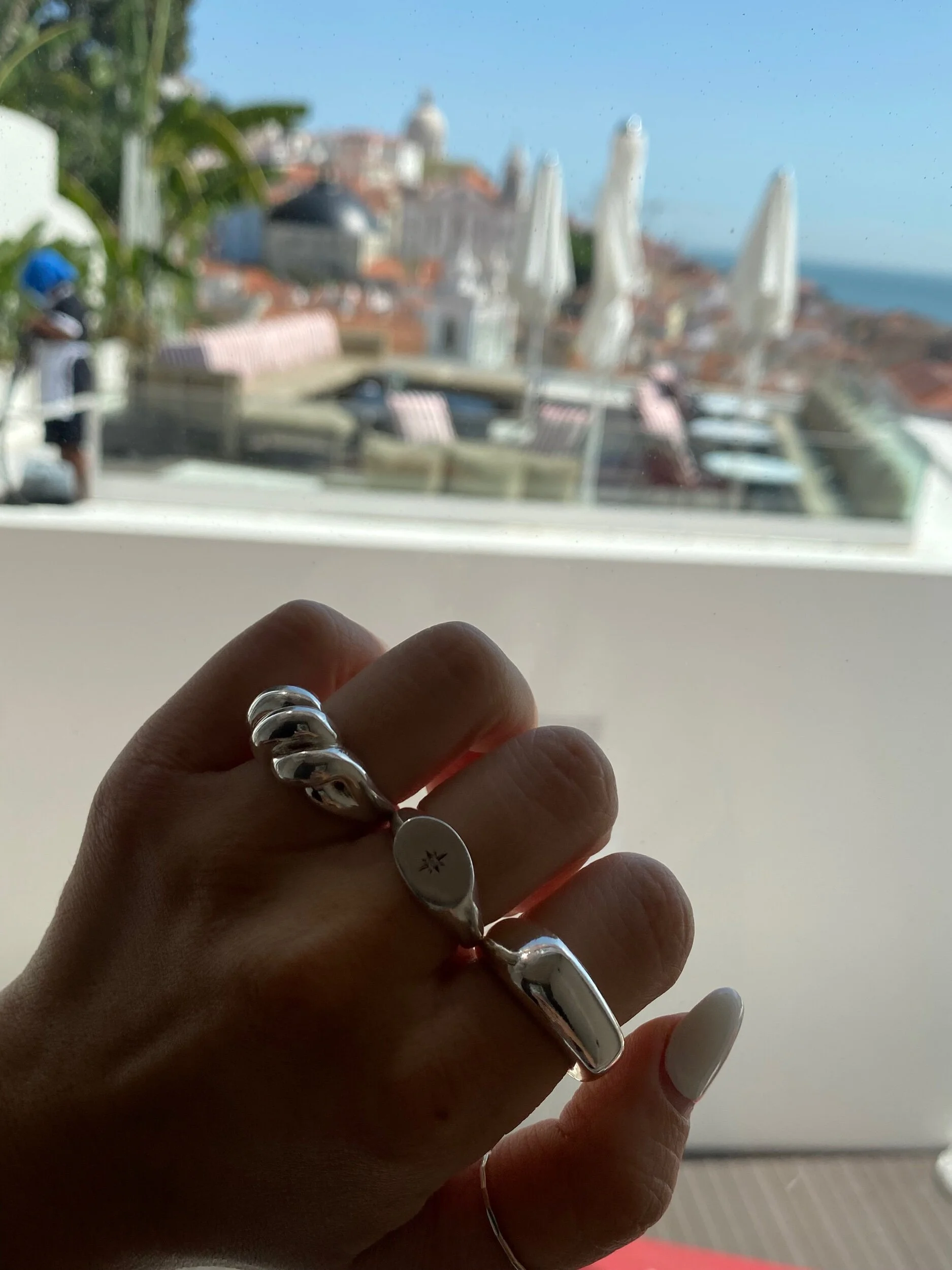 B1DA09E5-87A1-4D45-9CF9-6E9156BF3022