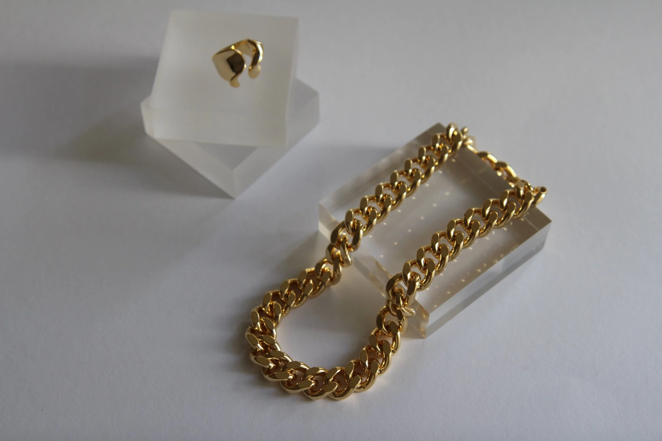 DD8401D2-FF6D-4F00-A3FF-23E5AA75B2A1