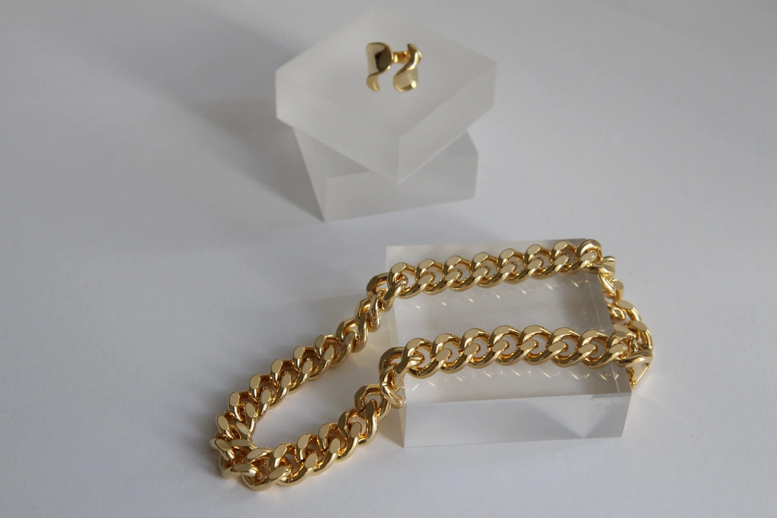 4C8A1CC9-FD59-4BBE-97BF-E7BE1FC3F685