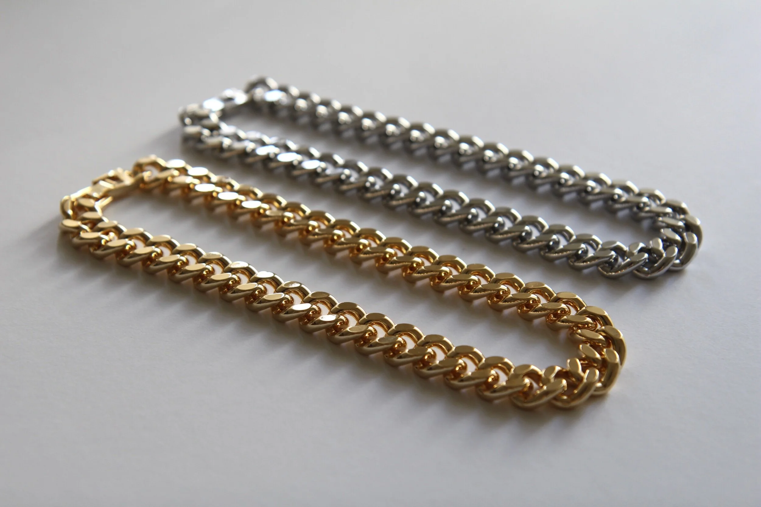 7AB022D5-30AA-4D50-A9D4-4D1BBF30101E