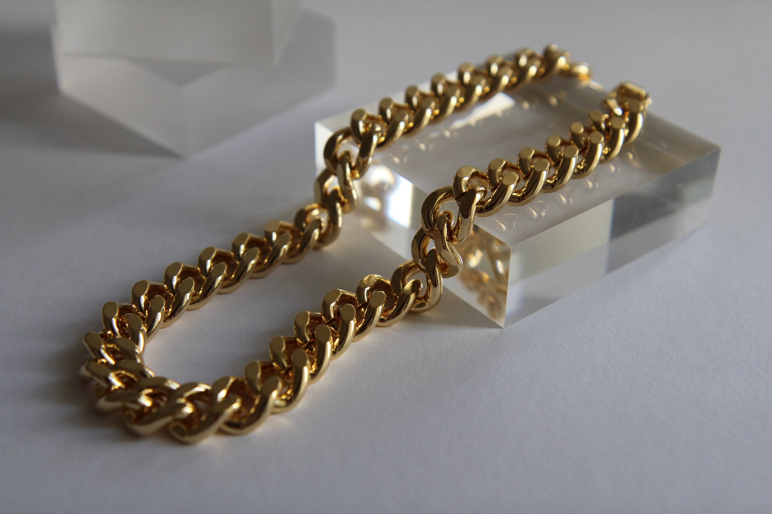 5E5A9393-8582-4130-A2A5-AB2BCC107F79