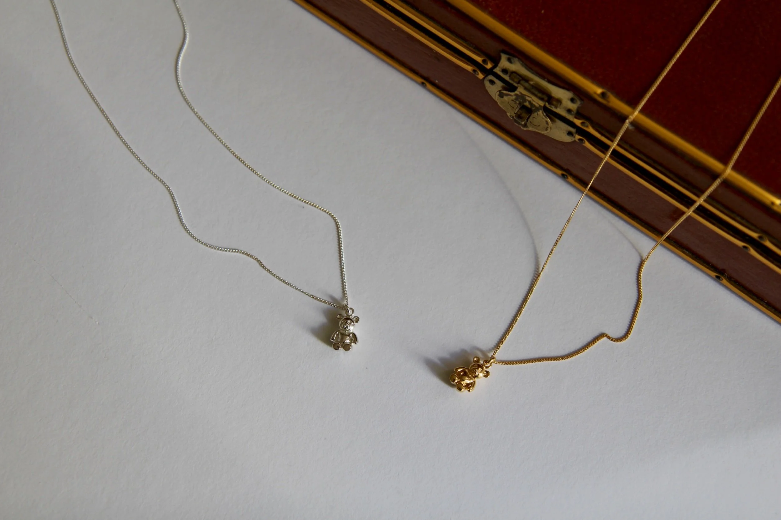 33CE575F-2670-462F-8191-F8B79F2FFB93