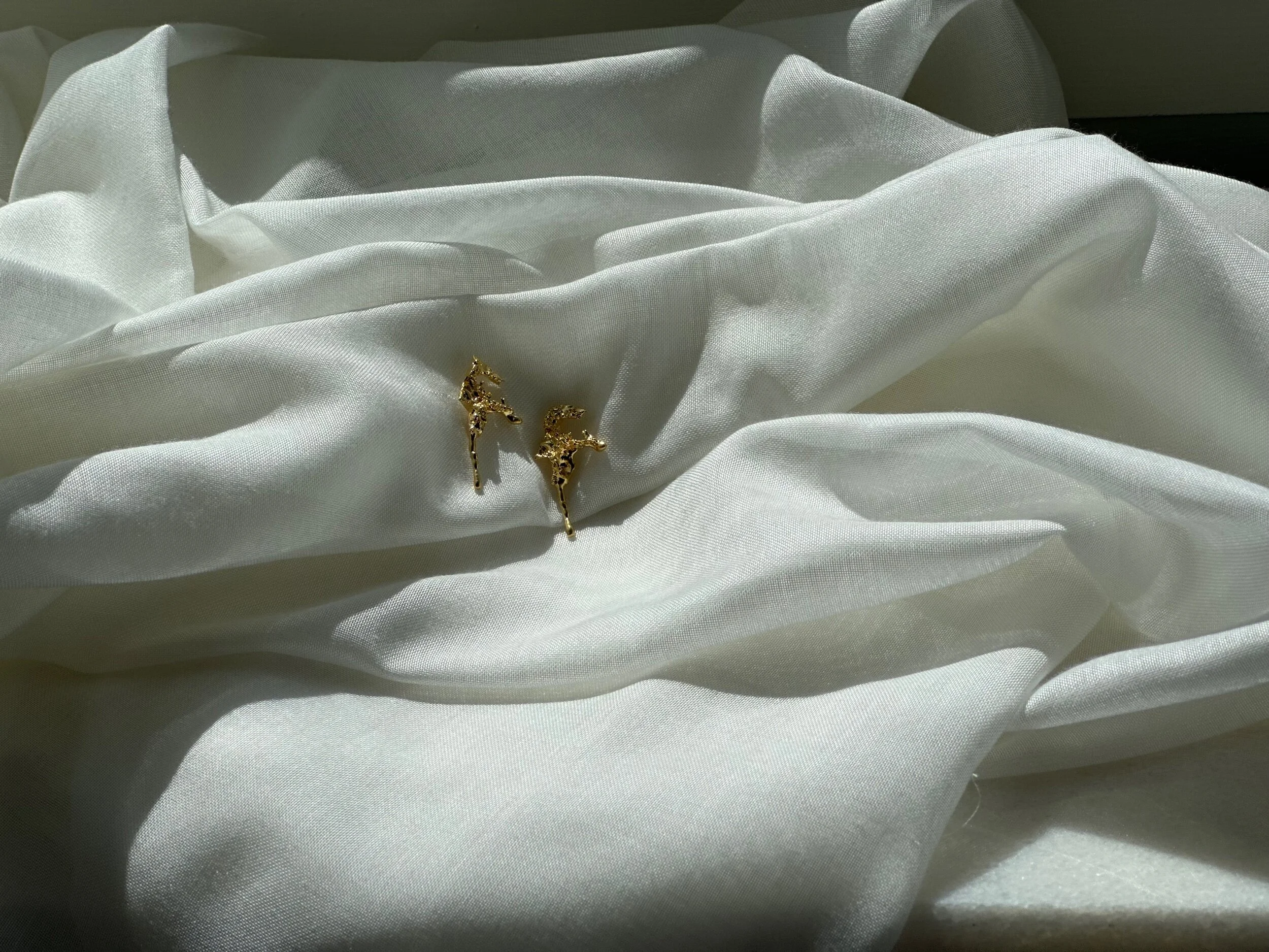 74B380A5-6D3E-4699-9210-4E5FB218B569