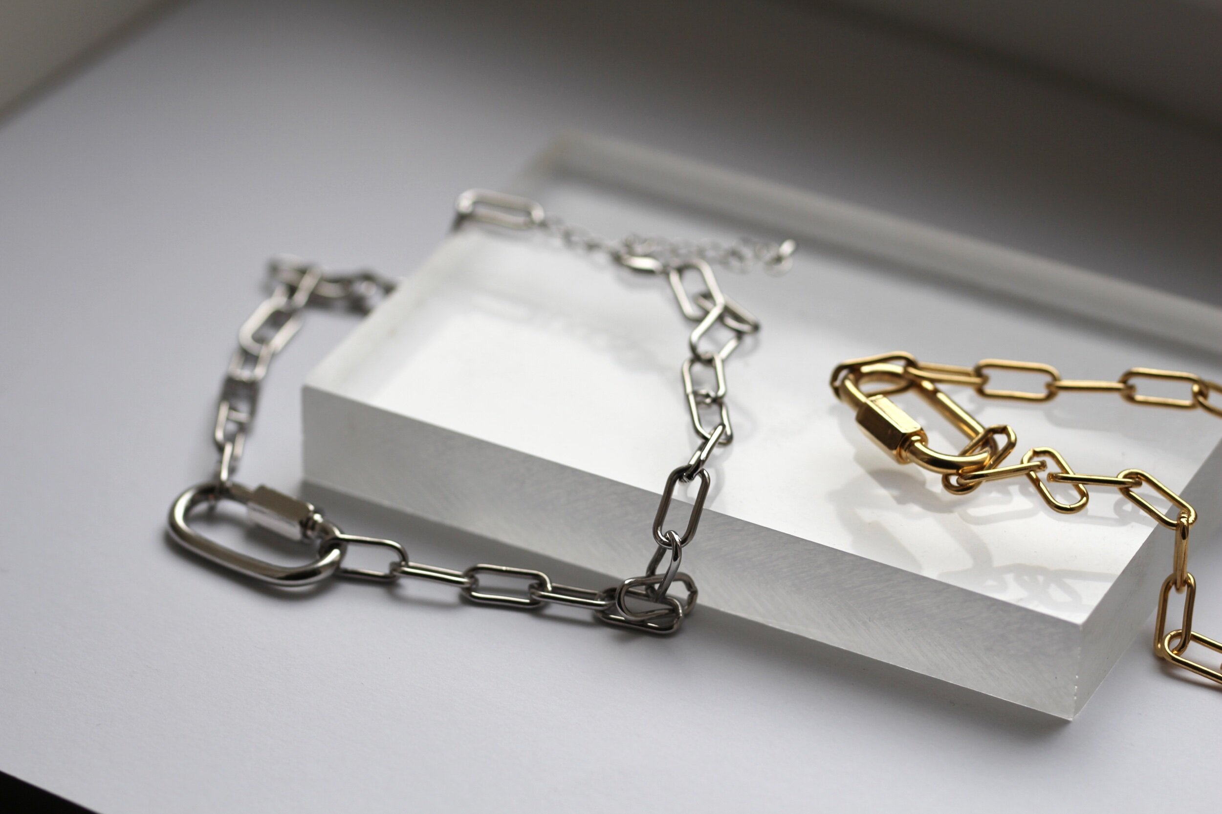 2B10C653-6376-4A61-A344-6021DBEB53F9