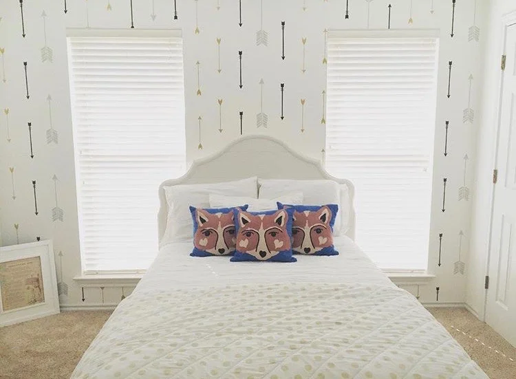 painted arrows wall