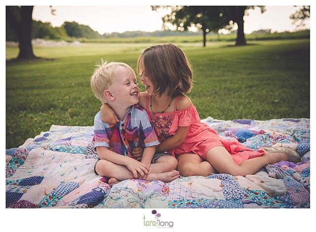 SIBS 💗 ⠀⠀⠀⠀⠀⠀⠀⠀⠀
.⠀⠀⠀⠀⠀⠀⠀⠀⠀
.⠀⠀⠀⠀⠀⠀⠀⠀⠀
.⠀⠀⠀⠀⠀⠀⠀⠀⠀
#taralongphotography #springfieldillinoisphotographer #springfieldillinoisbestphotographer #springfieldillinoischildphotographer #springfieldillinoisglittersessions #centralillinoisphotographer #newb