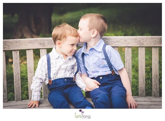 BROTHERS 💙 ⠀⠀⠀⠀⠀⠀⠀⠀⠀
.⠀⠀⠀⠀⠀⠀⠀⠀⠀
.⠀⠀⠀⠀⠀⠀⠀⠀⠀
.⠀⠀⠀⠀⠀⠀⠀⠀⠀
#taralongphotography #springfieldillinoisphotographer #springfieldillinoisbestphotographer #springfieldillinoischildphotographer #springfieldillinoisglittersessions #centralillinoisphotographer #