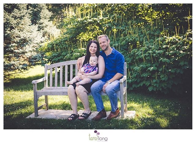 The Opperman Family 💙 .
.
.
#taralongphotography #springfieldillinoisphotographer #springfieldillinoisbestphotographer #springfieldillinoischildphotographer #springfieldillinoisglittersessions #centralillinoisphotographer #newbornphotographerspringf