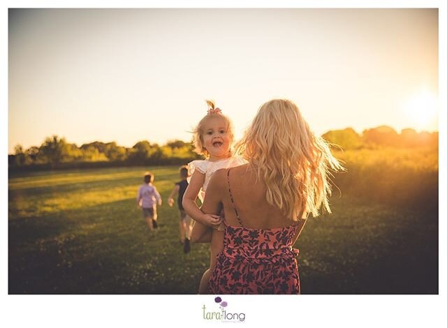 SUNSET SESSION 💛🧡❤️ ⠀⠀⠀⠀⠀⠀⠀⠀⠀
.⠀⠀⠀⠀⠀⠀⠀⠀⠀
.⠀⠀⠀⠀⠀⠀⠀⠀⠀
.⠀⠀⠀⠀⠀⠀⠀⠀⠀
#taralongphotography #springfieldillinoisphotographer #springfieldillinoisbestphotographer #springfieldillinoischildphotographer #springfieldillinoisglittersessions #centralillinoisphot