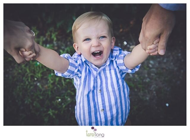 That smile 😍 ⠀⠀⠀⠀⠀⠀⠀⠀⠀
.⠀⠀⠀⠀⠀⠀⠀⠀⠀
.⠀⠀⠀⠀⠀⠀⠀⠀⠀
.⠀⠀⠀⠀⠀⠀⠀⠀⠀
#taralongphotography #springfieldillinoisphotographer #springfieldillinoisbestphotographer #springfieldillinoischildphotographer #springfieldillinoisglittersessions #centralillinoisphotographer