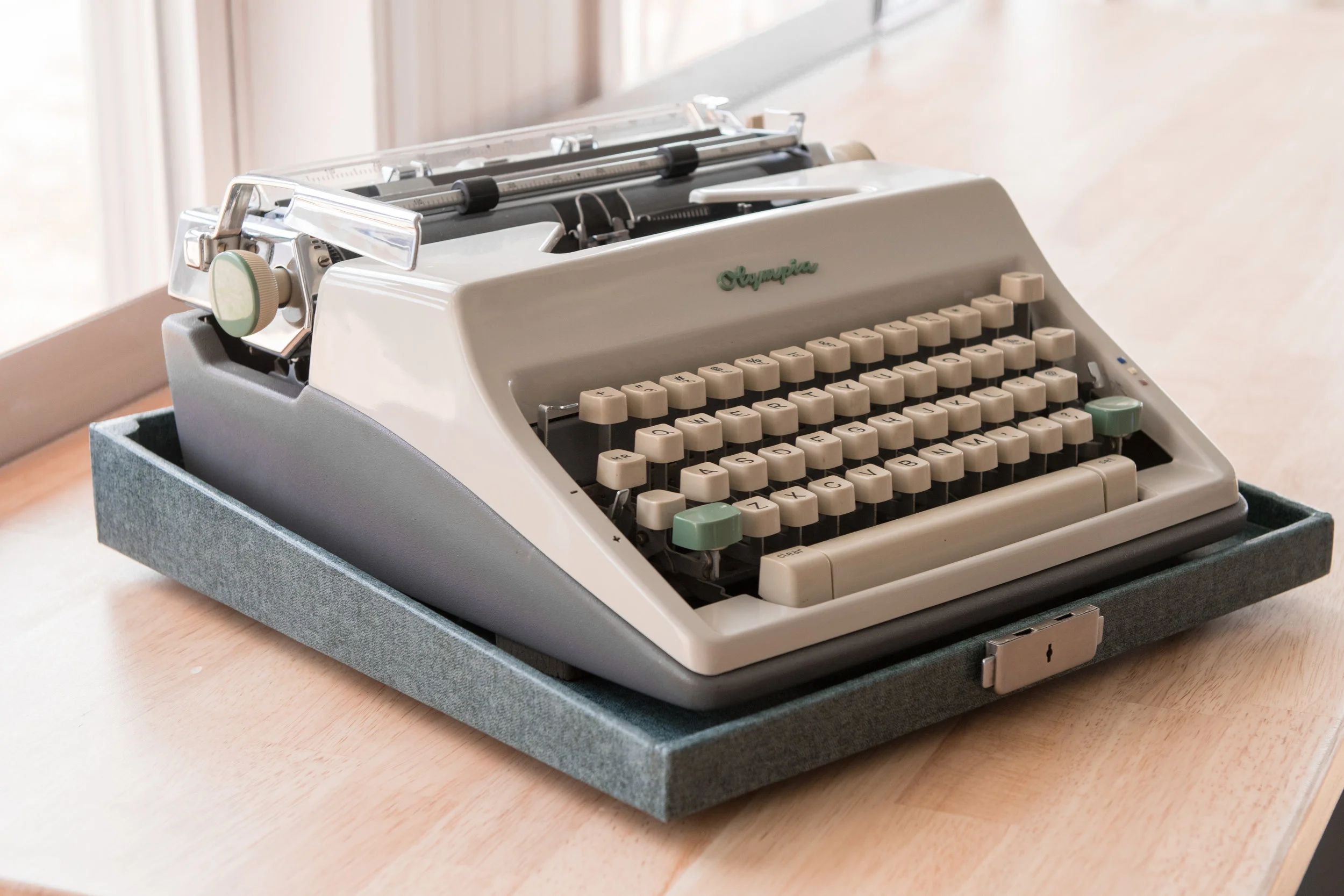 Custom Olympia Typewriter Case-034.JPG