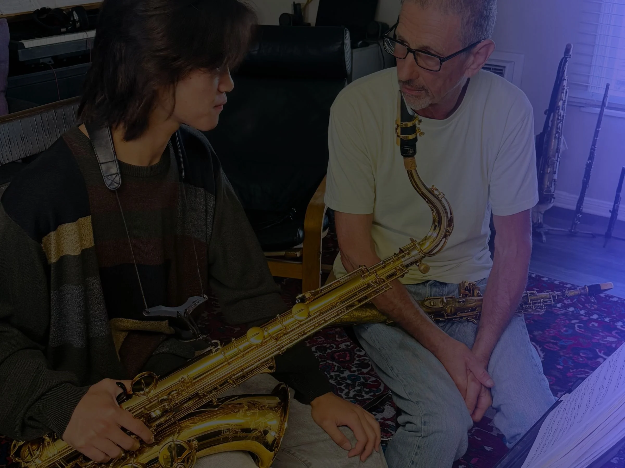 Benn Clatworthy teaching a student.jpg