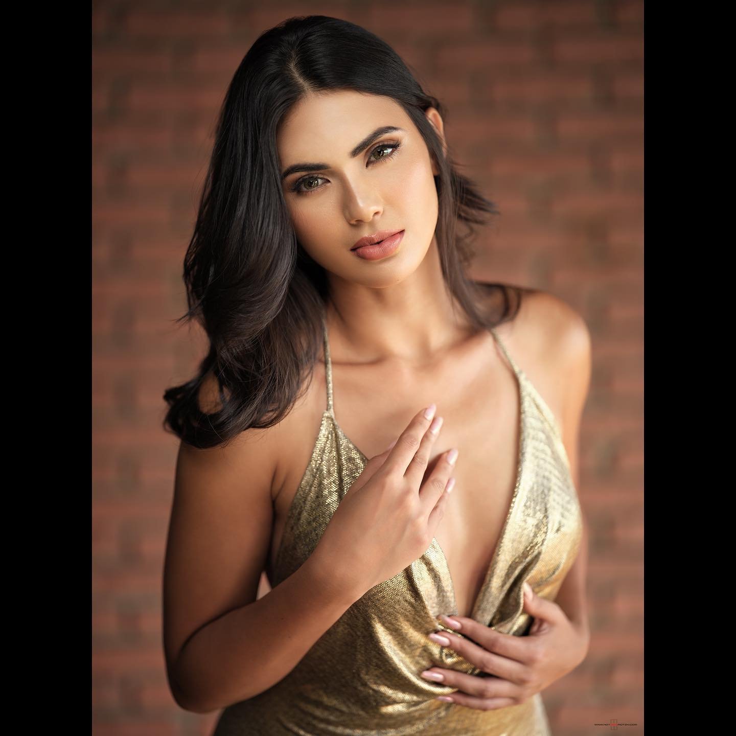 Be your own kind of beautiful. #gfx100s #missuniversephilippines #portraitphotography #fujilove #fujifilm #fujifilmx_us #southerncaliforniaphotographer #profoto #gf110mmf2 #profotoa2