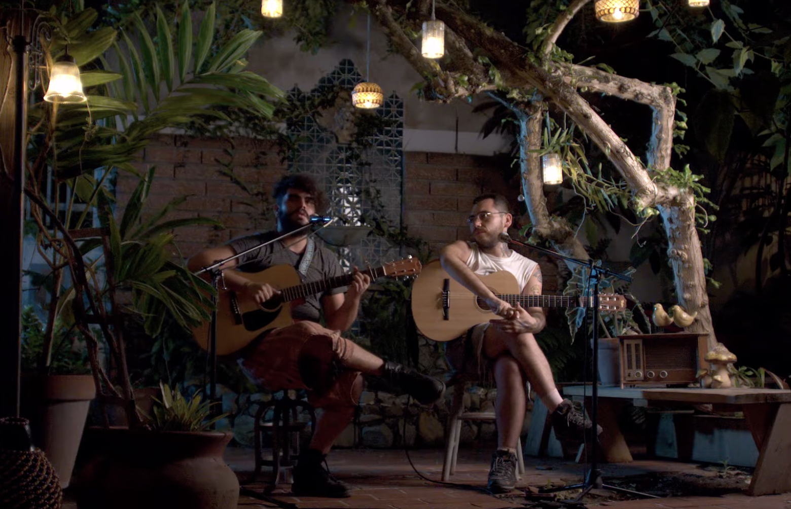 LIVE Sesh x Joe Louis + (Me llamo) Sebastián