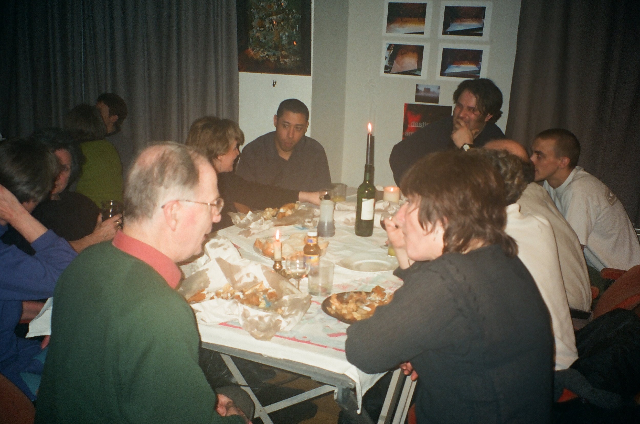 13720008.jpg