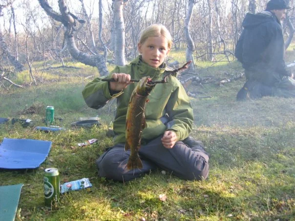 Min aller første seriøse fisketur forgikk på Finnmarksvidda i 2007, i hele én uke. Det var mygg, midtskille og mye stor fisk. 