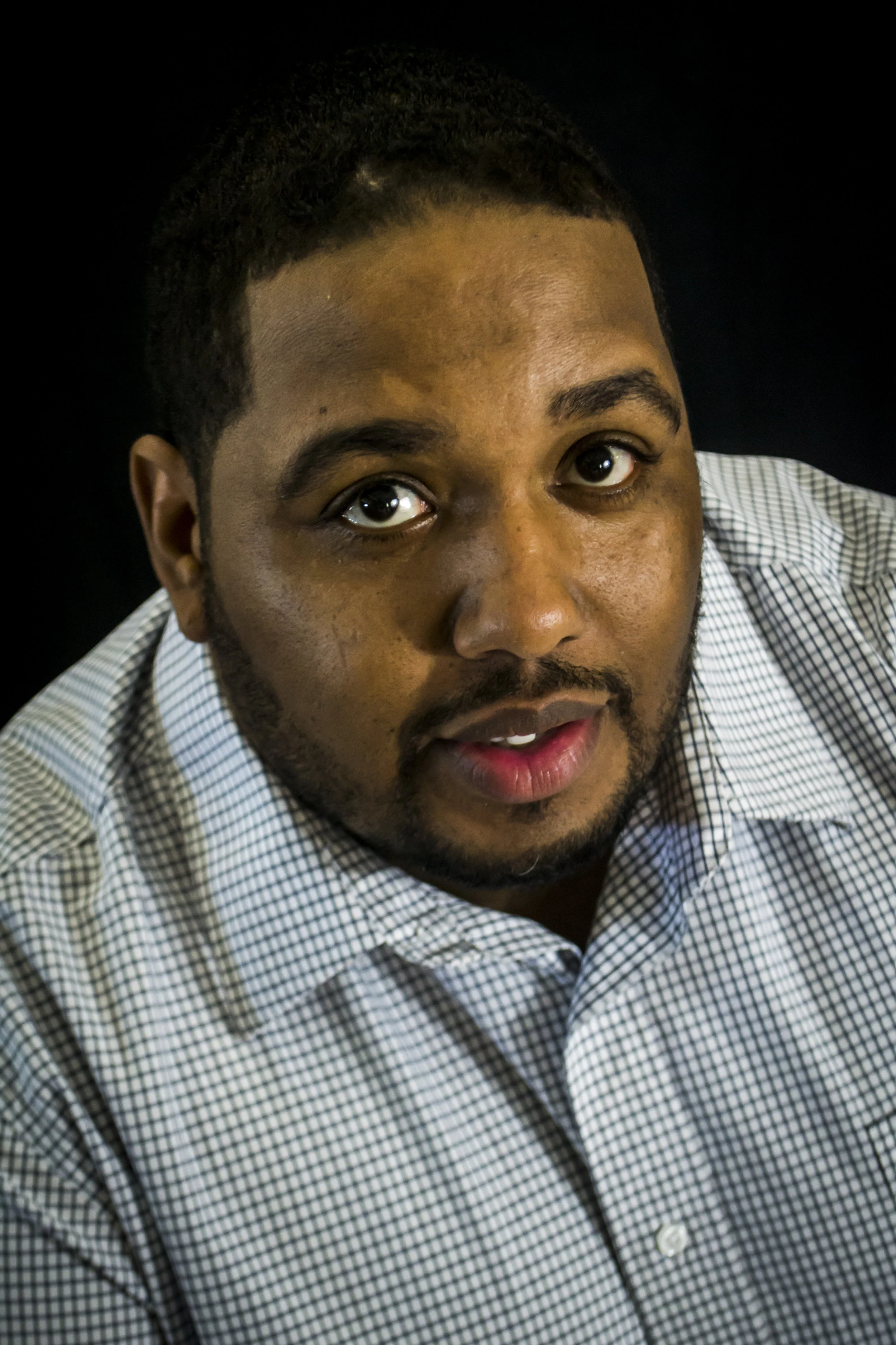 INTERVIEW: Fremont Comedian "Ishoos" Used Homelessness as Motivation