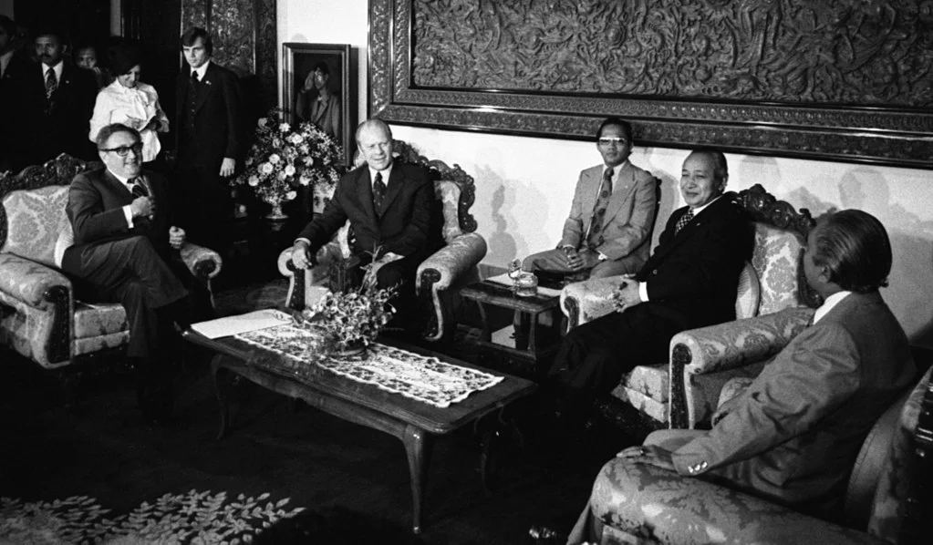 1024px-Kissinger,_Ford,_Suharto_and_Malik_(cropped).jpg