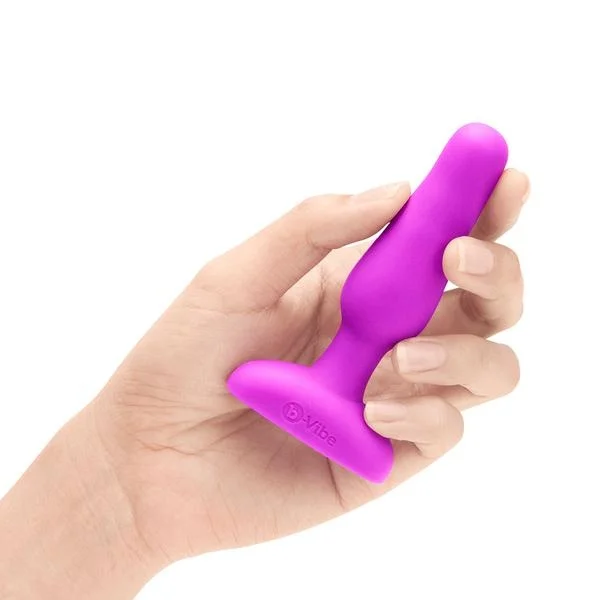 b-Vibe Novice Vibrating Butt Plug — DesireBound By Ginger Segreti