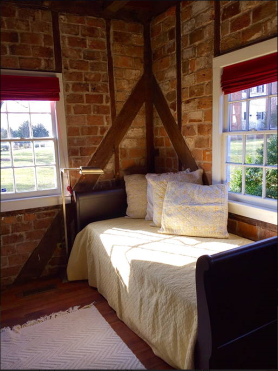 cottage room.png