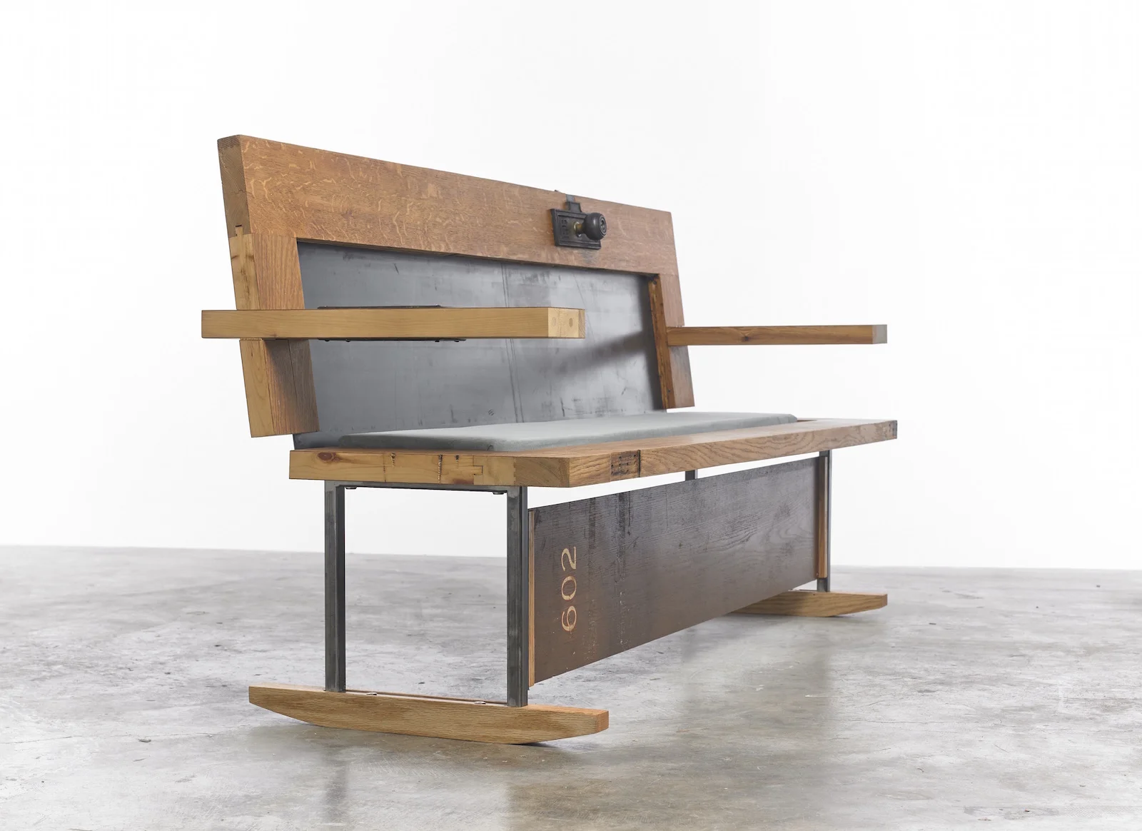 furniture_rocker 602.jpg