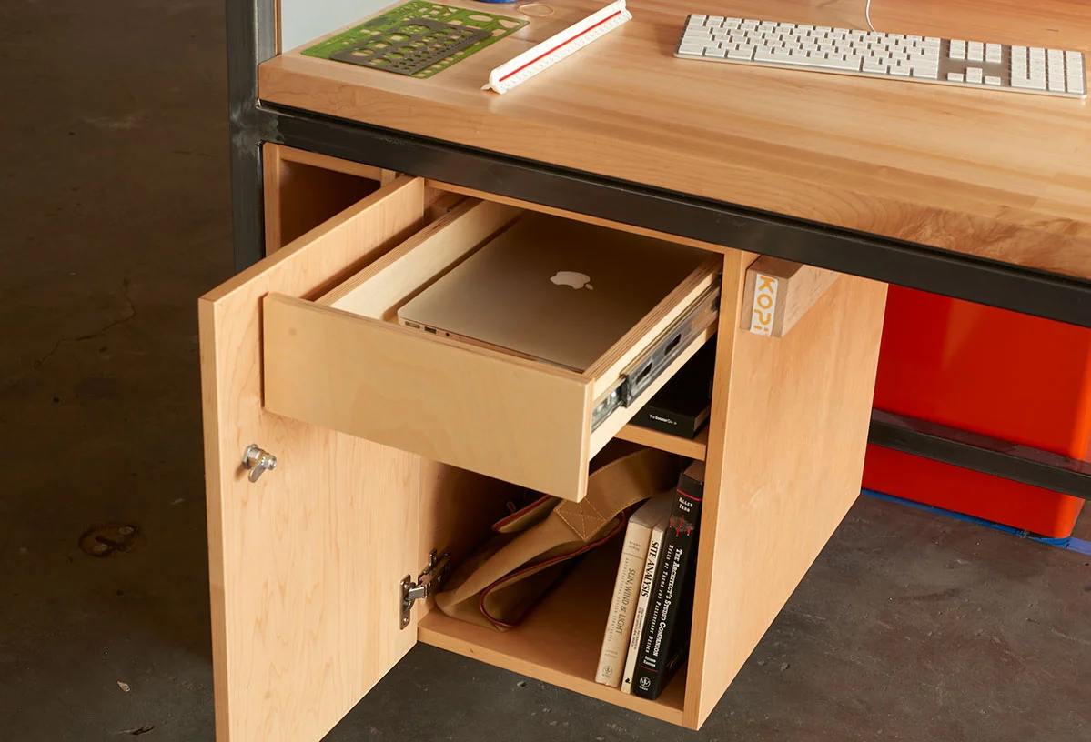 04_haas-workstations.jpg