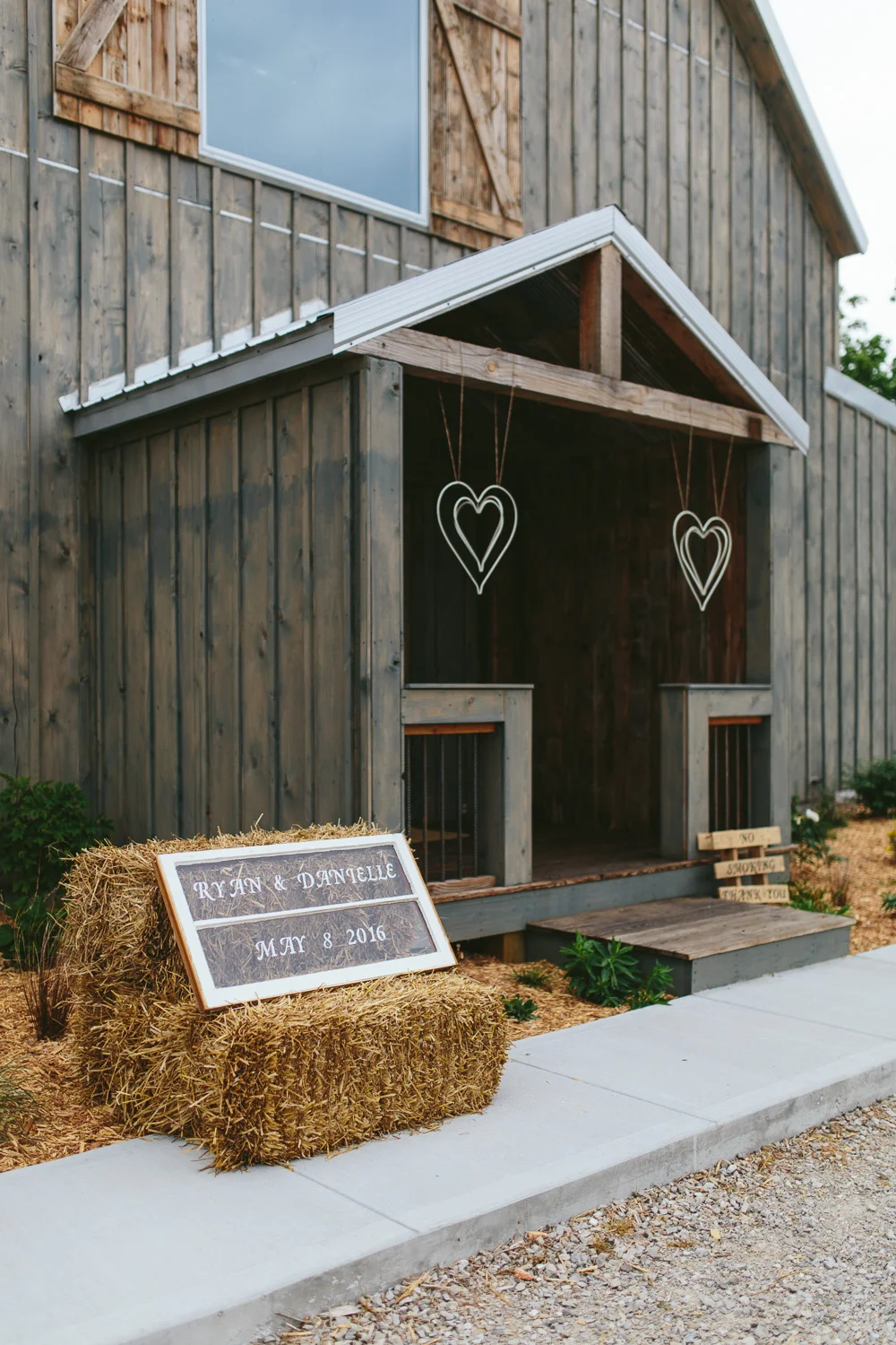 Gambrel Barn Wedding-25.jpg