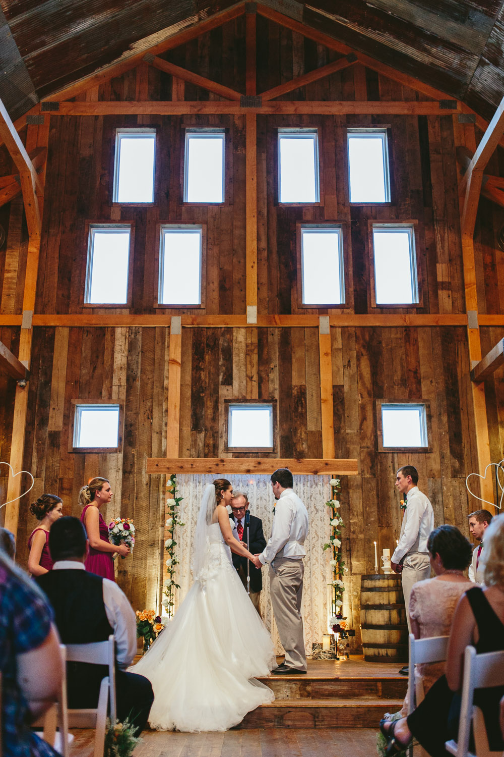 Gambrel Barn Wedding-30.jpg