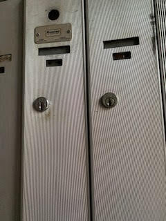 mailbox1.jpeg