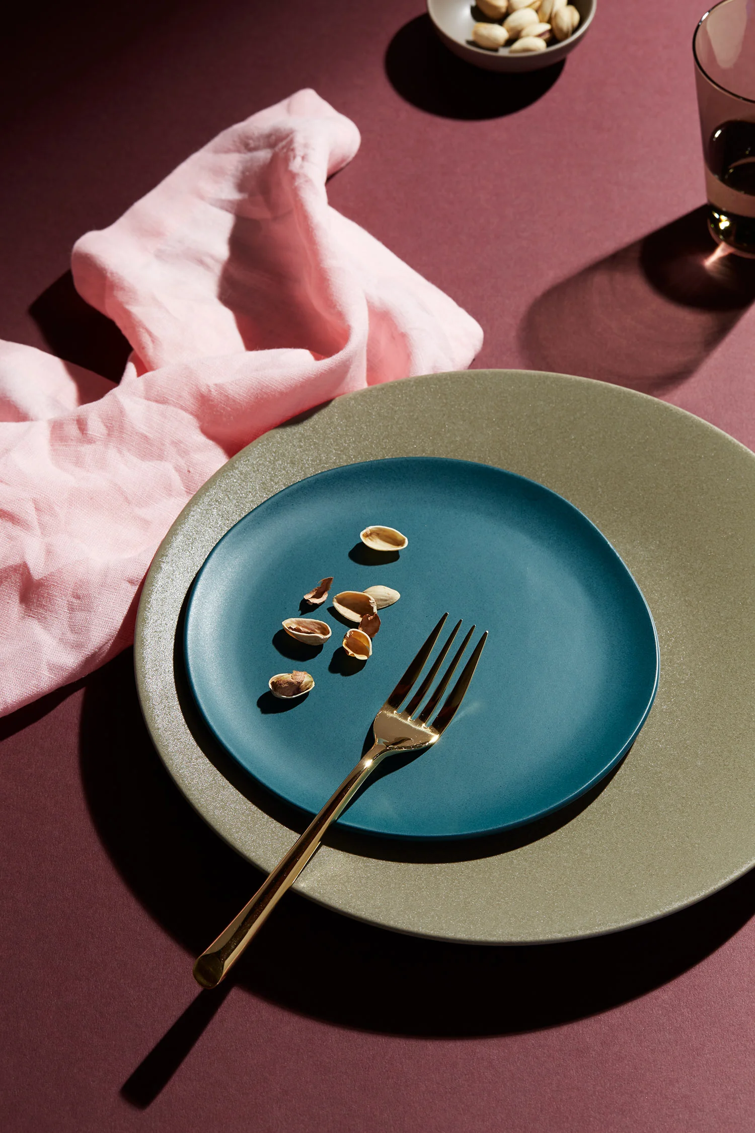 Plates_pistachios.jpg