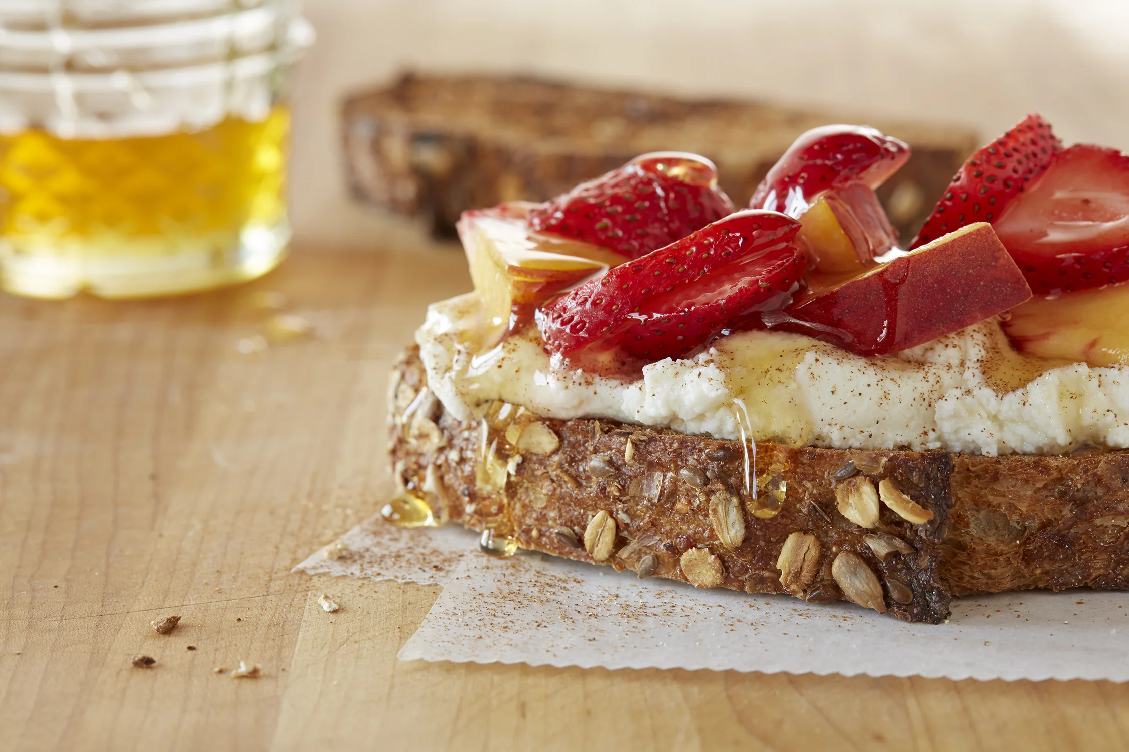 breakfast_toast_fruit.jpg