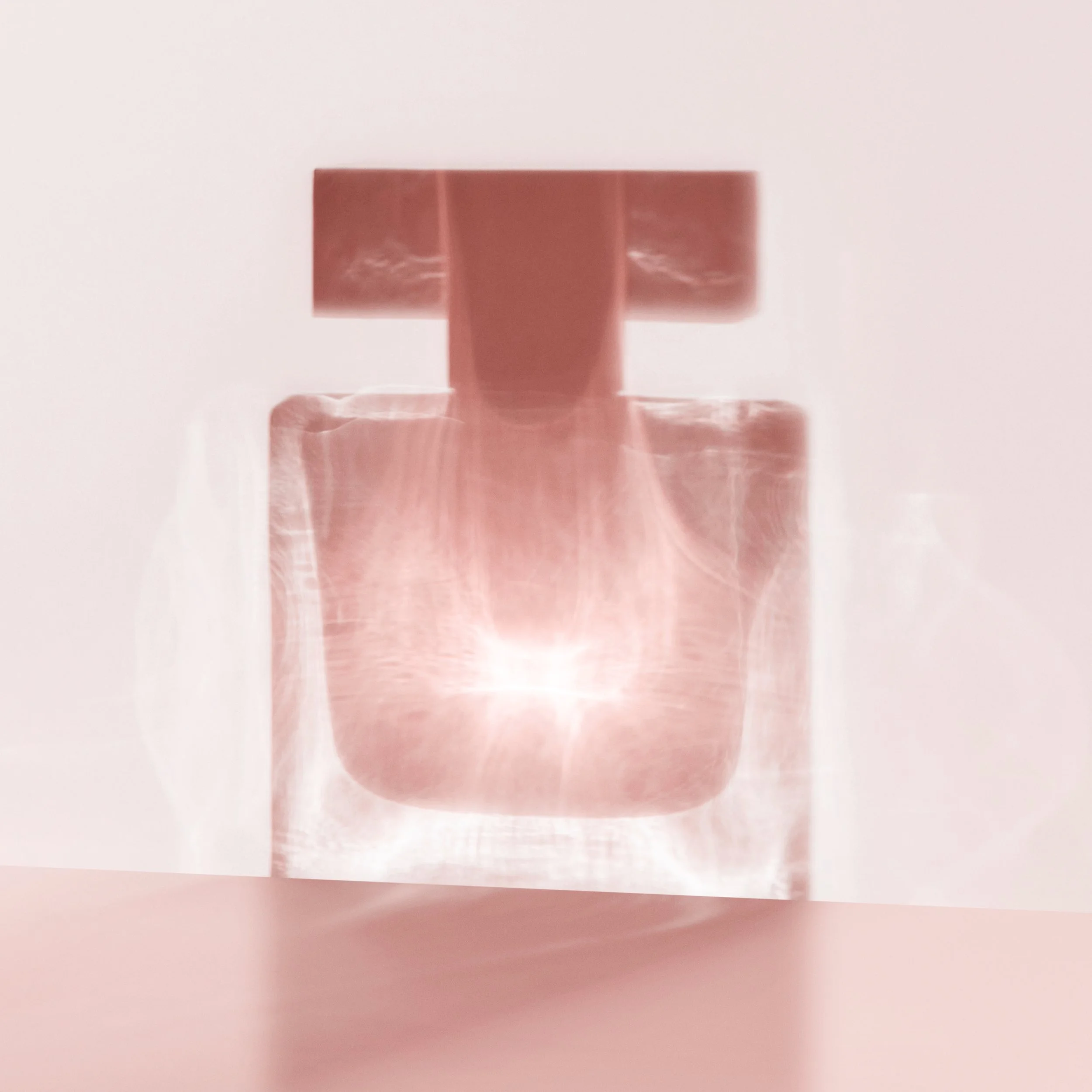 NR-Cristal-EDP-Teasing_0207-Hero_1x1.jpg