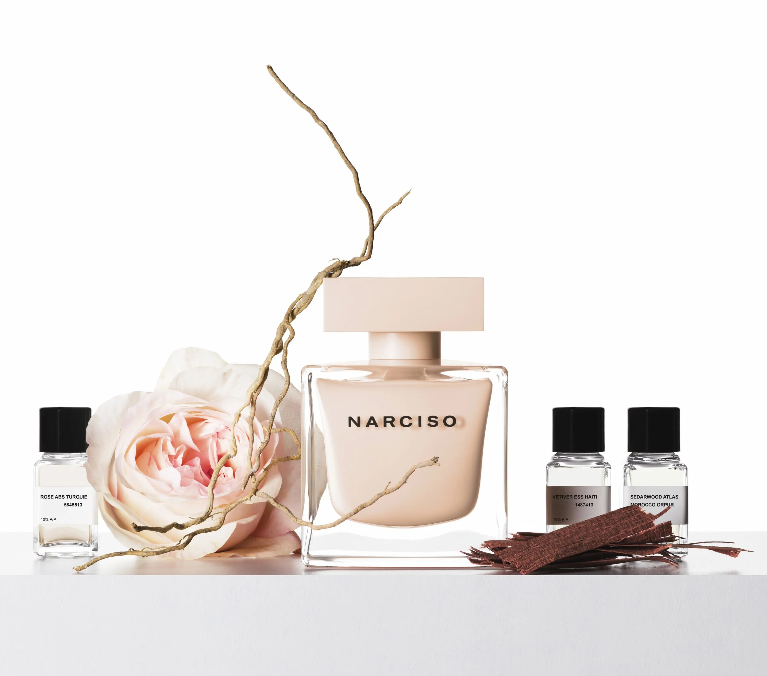 NR_Photo Library_Fragrance Atelier_Poudree_Shot_4_Hero_B014-017.jpg