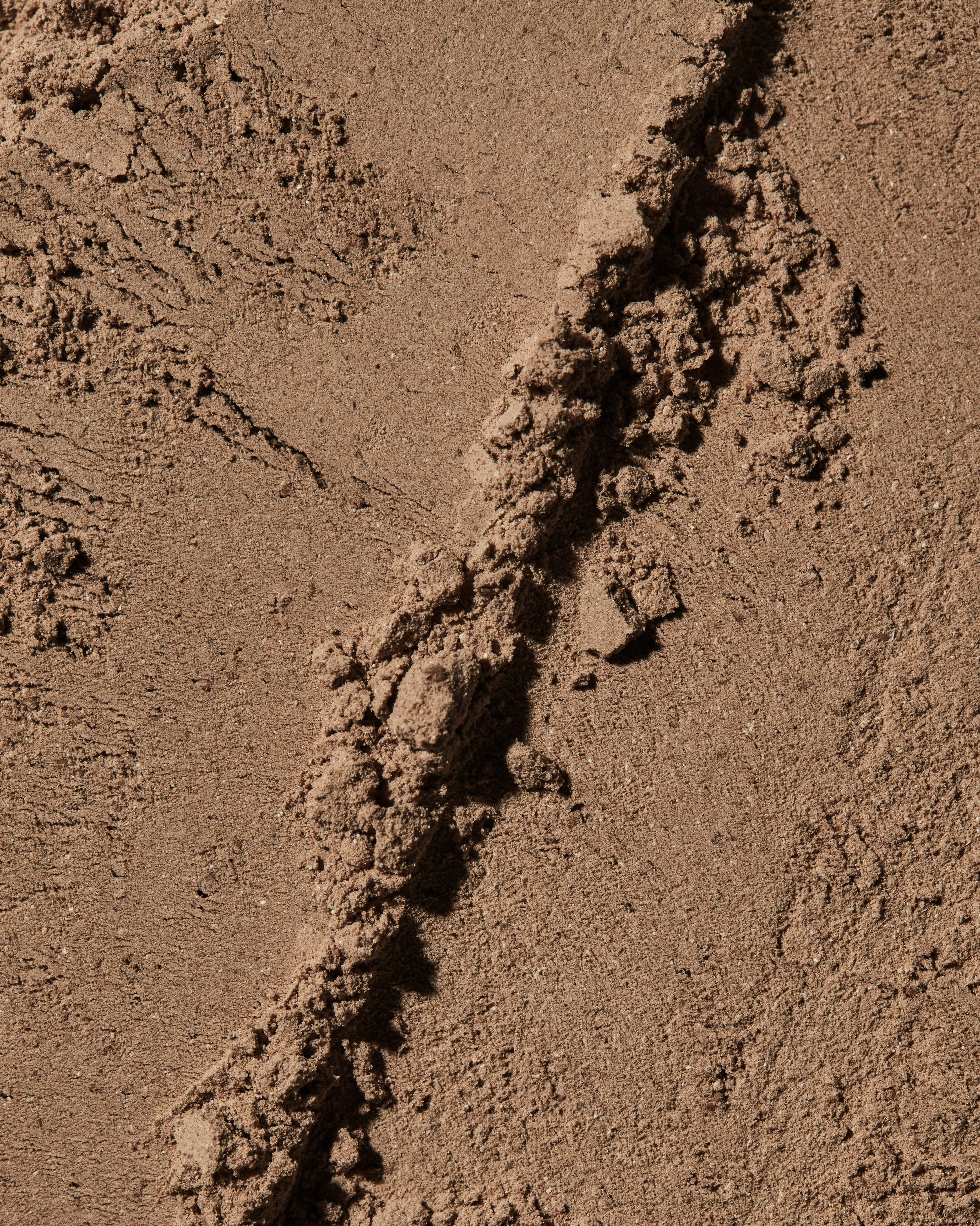 inbloom_greenproteinchocolate_ecomm_macro.jpg