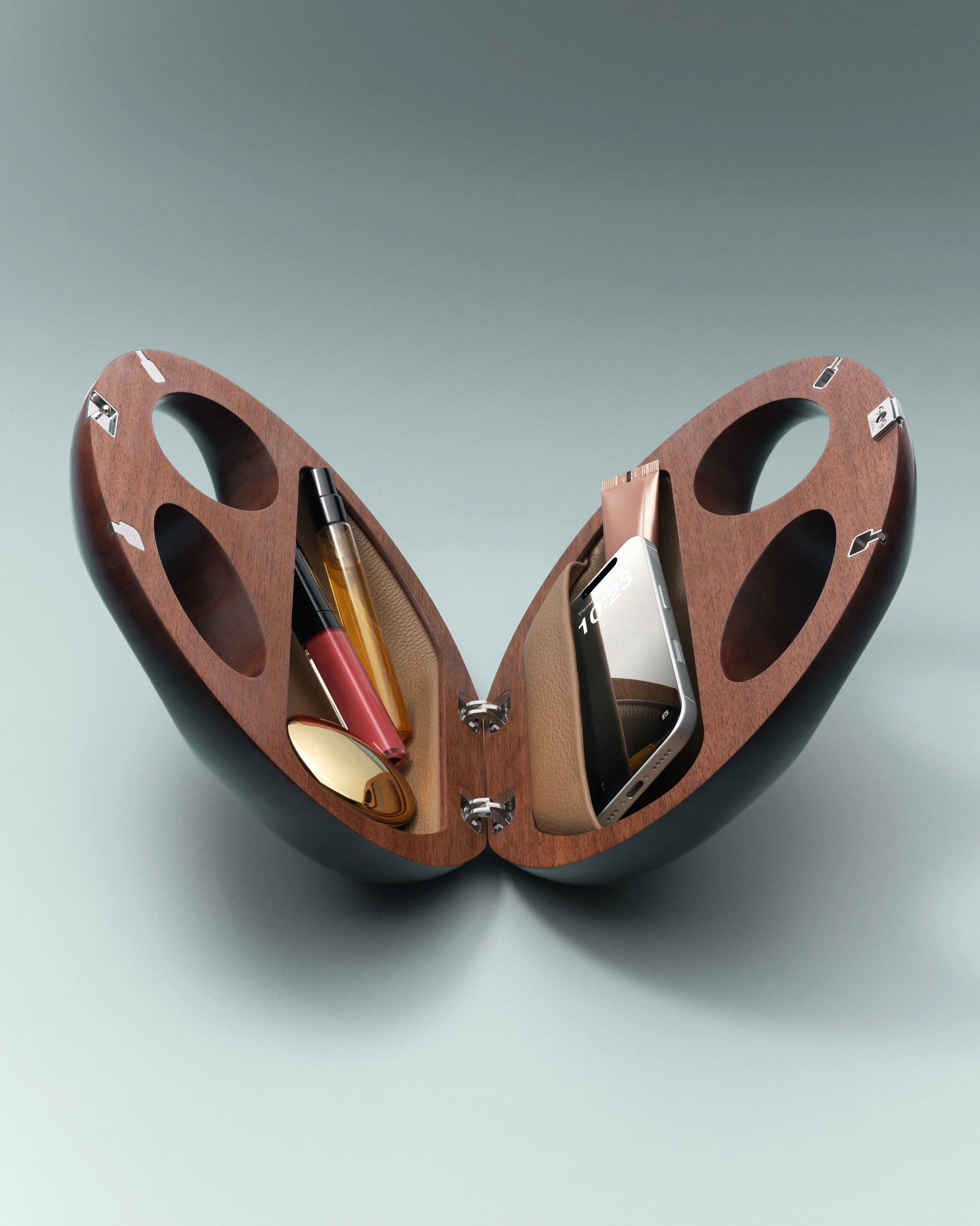 Eittem_Woodgrain Owl_With Props_679.jpg
