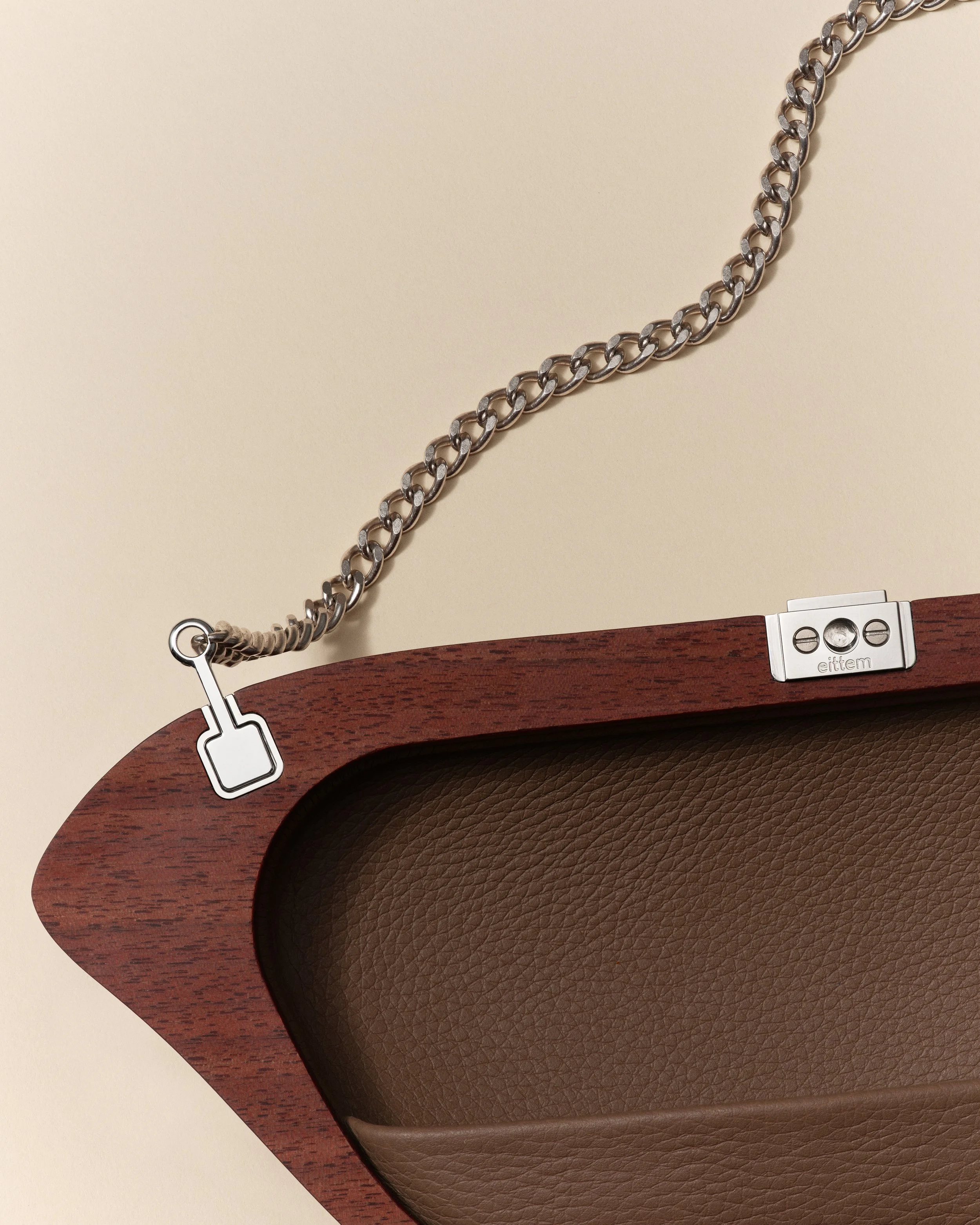 Eittem_Bird_Interior Close Up_291.jpg