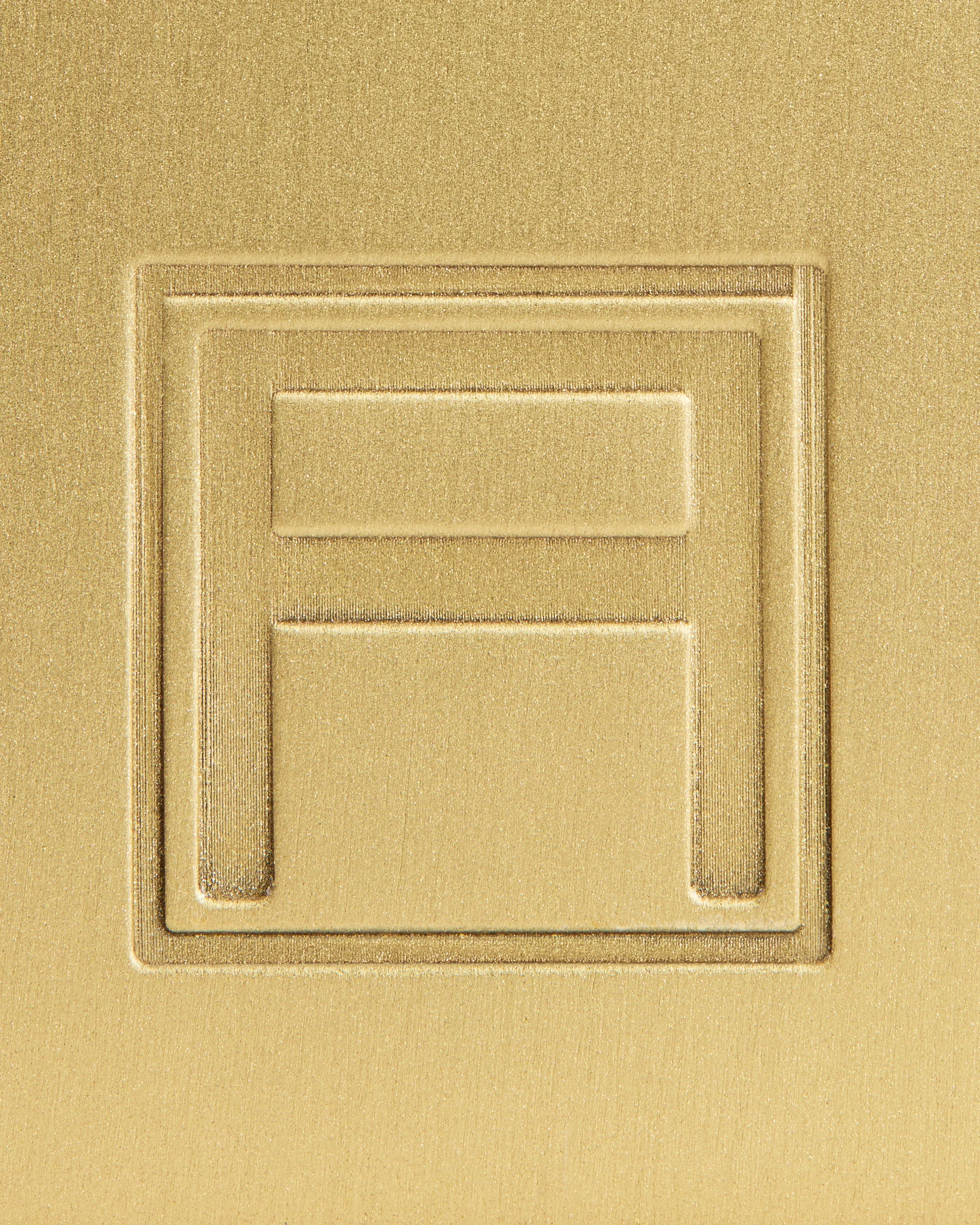 Library Collection_Twist Bookend_Brass_Logo Detail_Assouline_2025.jpeg