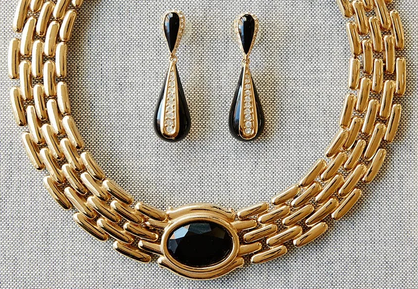 Jewelry: vintage @ dior @givenchyofficial curated by @cocobouche Photography: @n i cole_franzen