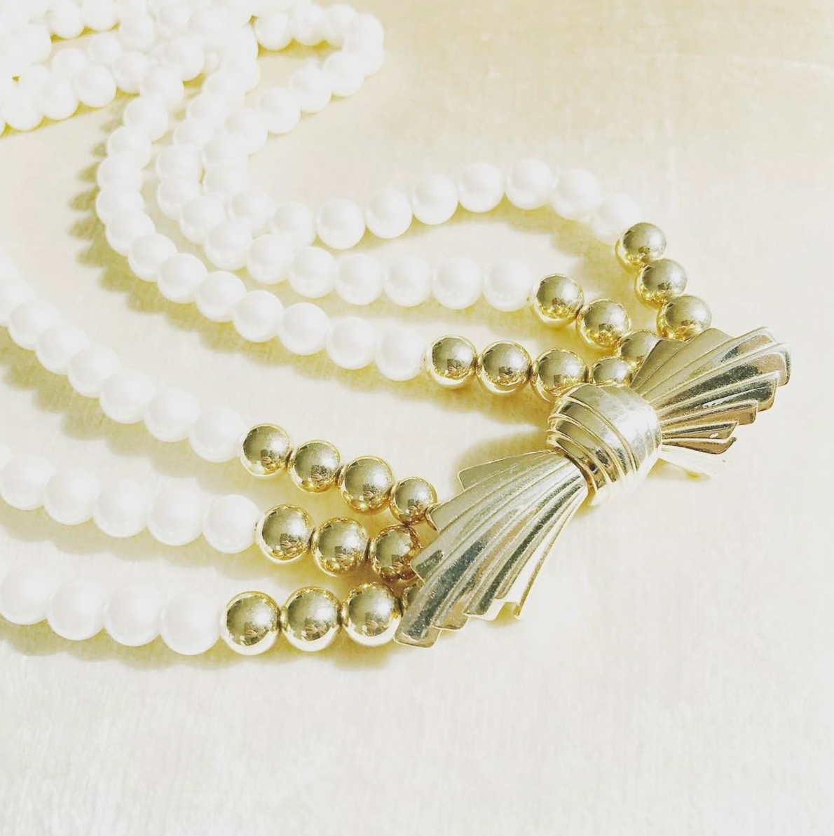 Jewelry: vintage curated by @cocobouche Photography: @cocobouche