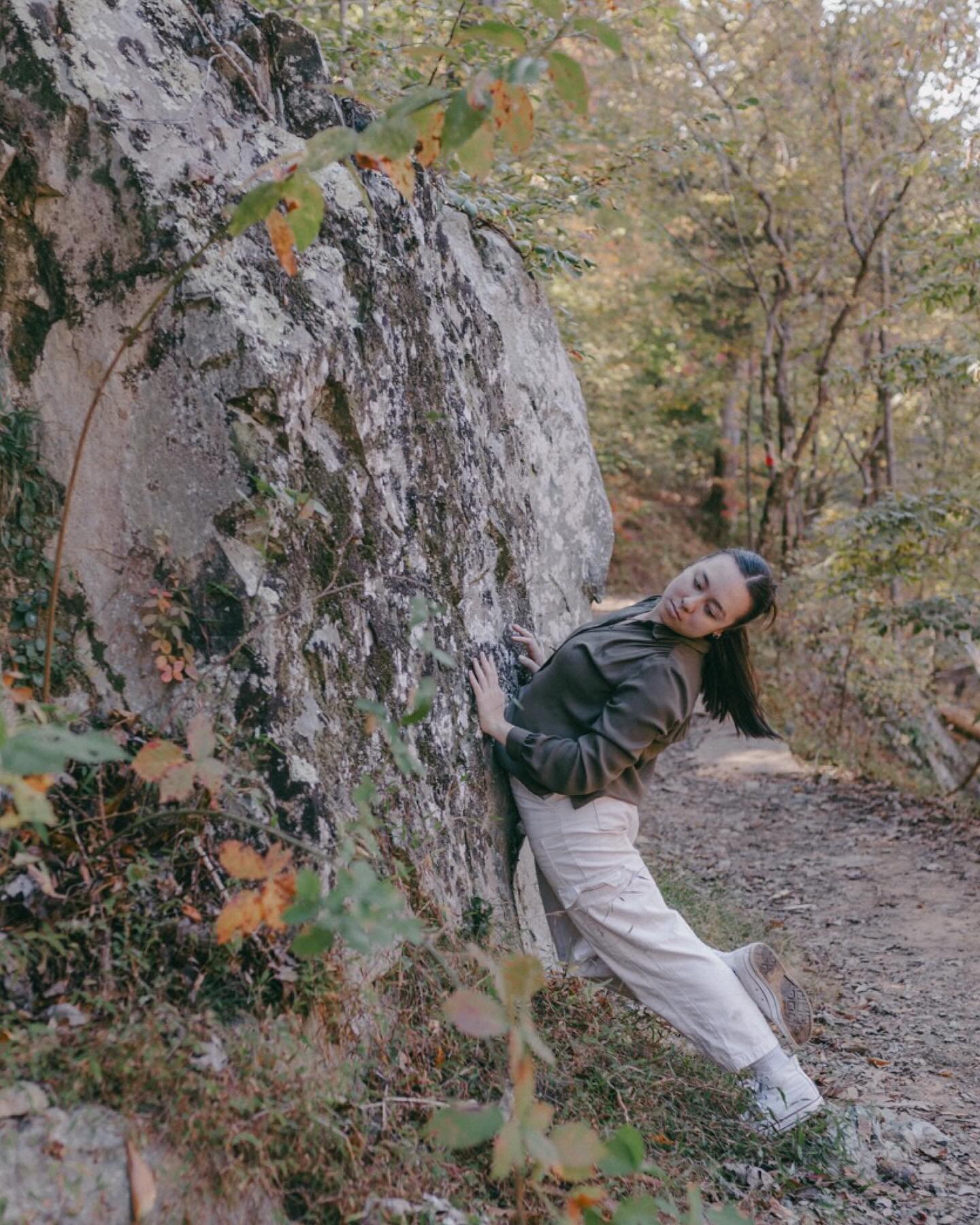 Fall weather + the Eno being back open + an inspired mover = ✨magic✨

I&rsquo;m FINALLY making time again to do creative, dance-based photoshoots and I&rsquo;m soooo happy I got to kick things off with Julia&mdash;just look at her!!!! 🤩 I still have