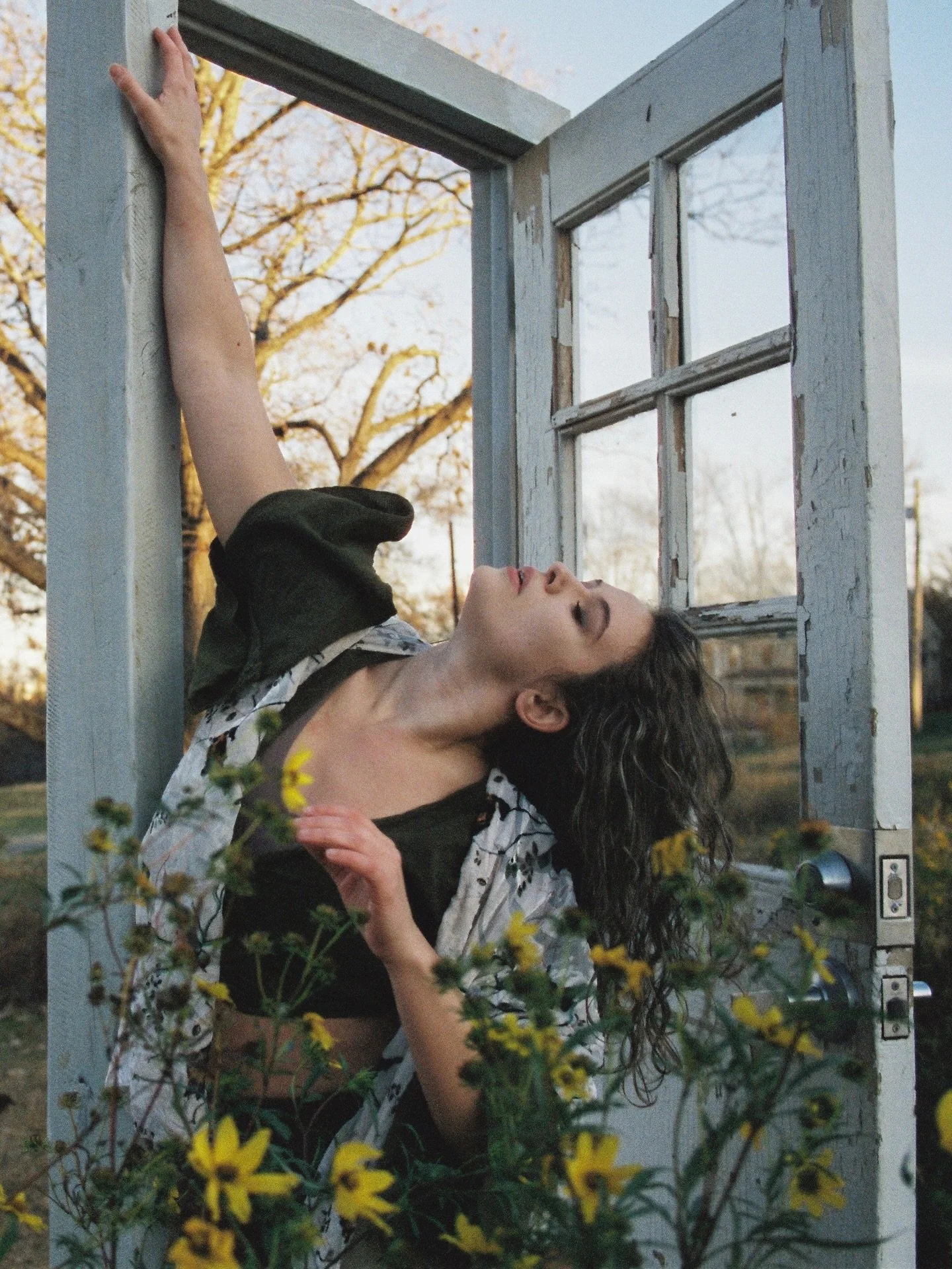 it&rsquo;s supposed to be sunny and 70 degrees this afternoon and I am so ready to bask in it even if it&rsquo;s fake spring. 🌼

FILM FRIDAY
📷 Canon AE-1 program
🎞️ @cinestillfilm 400D
🧑&zwj;🔬 @fotoshoppencc 

&mdash;
#grainisgood #shootitwithfi