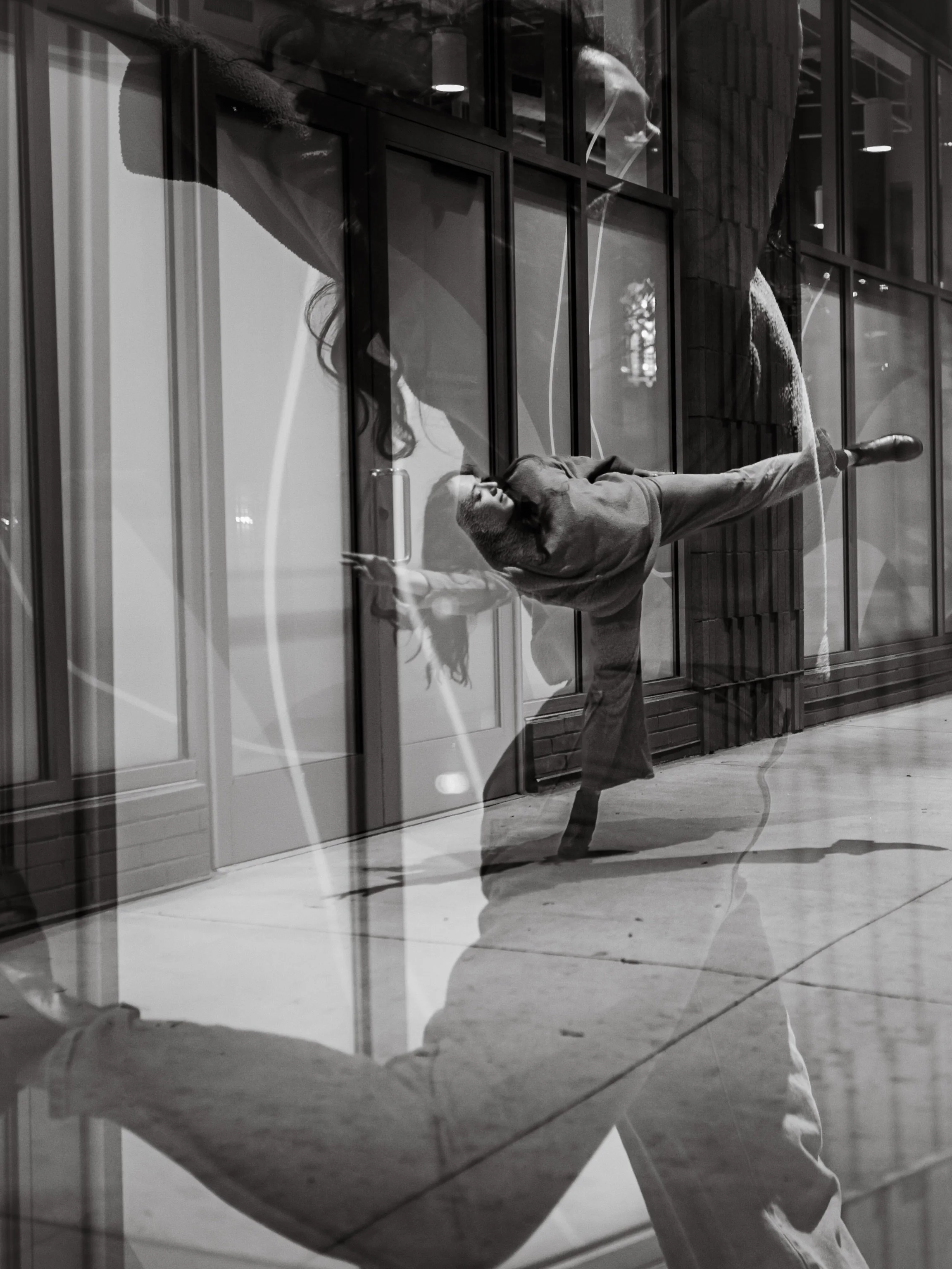 Happy International Dance Day!!! 💫

Try to move a little bit, go out dancing with friends, take a class, or support any local dance orgs you can! Everyone can dance, enjoy dance, and support dance. 

Dancers in need of some photos&mdash;hit me up ca