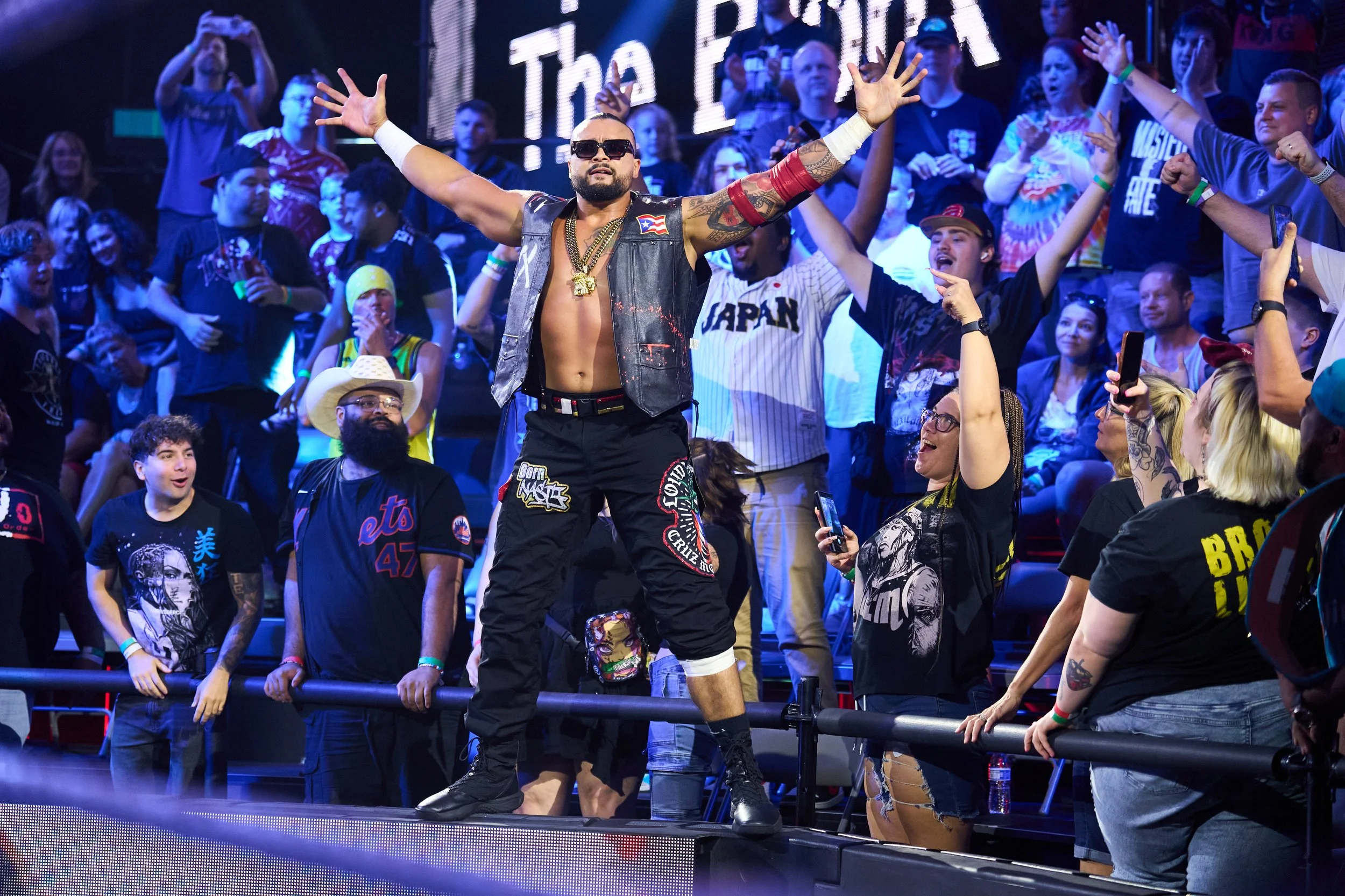 081126_WWENXT_HA_35.jpg